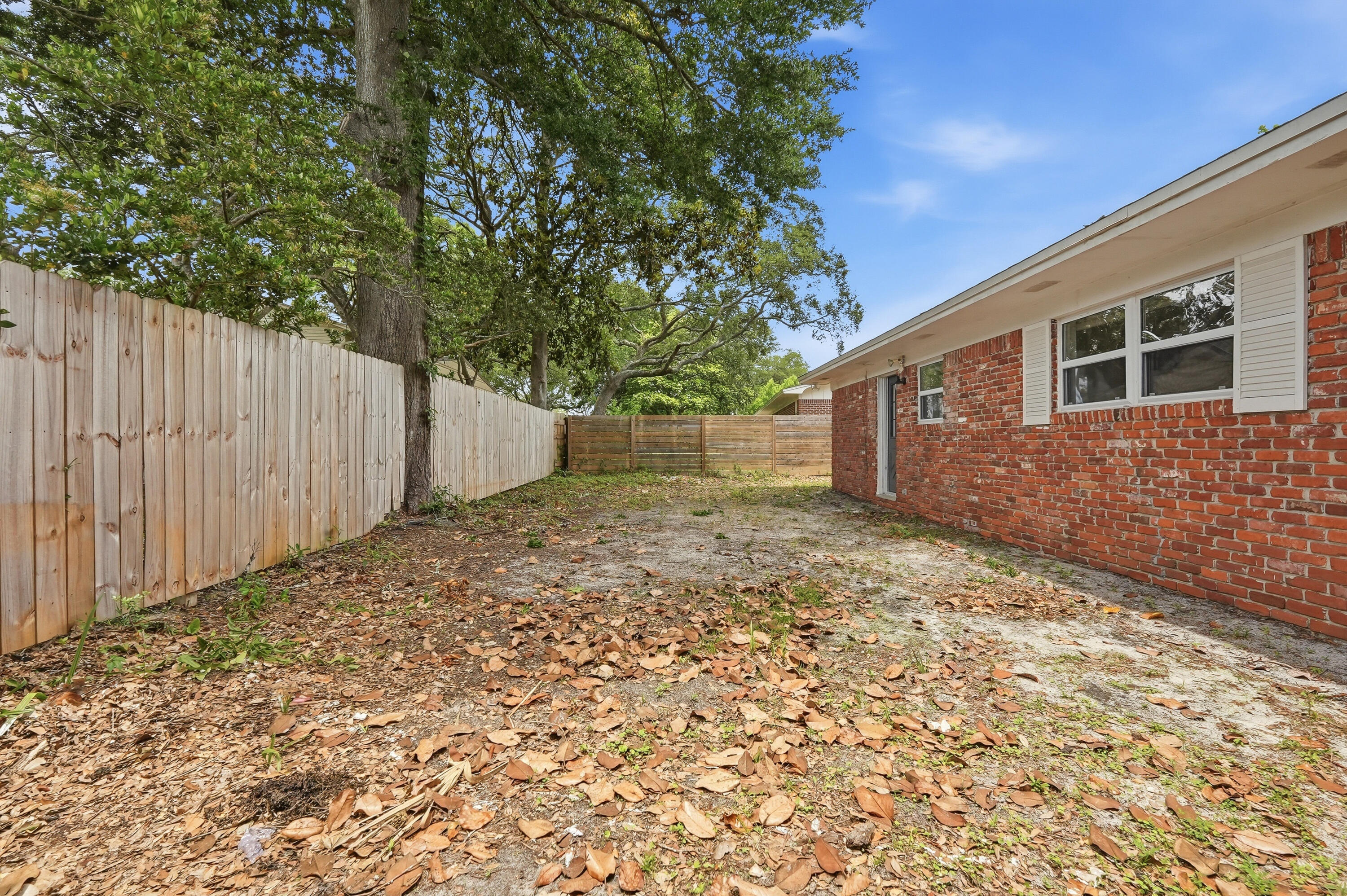 BAYOU WOODS 2ND ADDN - Residential