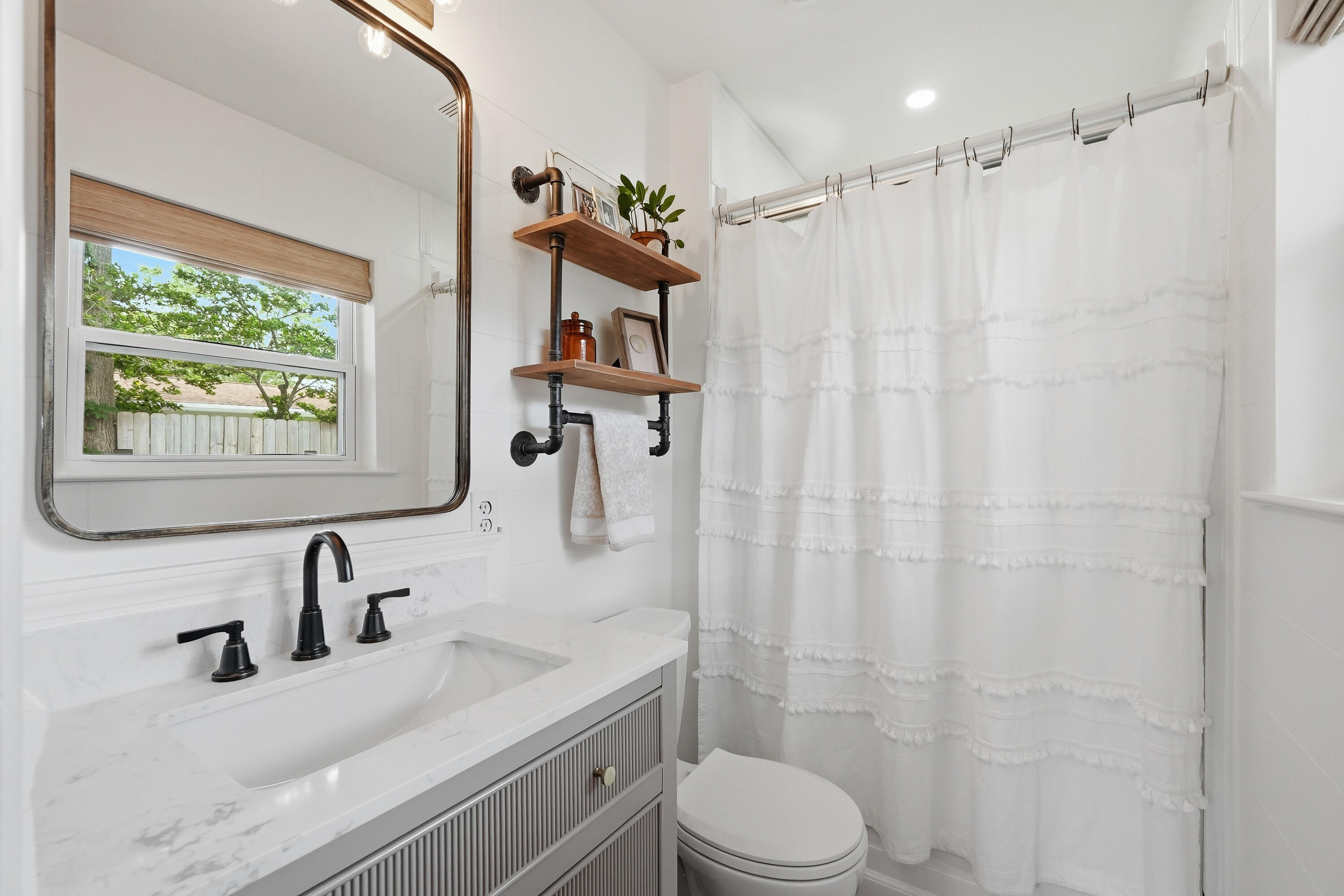 BAYOU WOODS 2ND ADDN - Residential