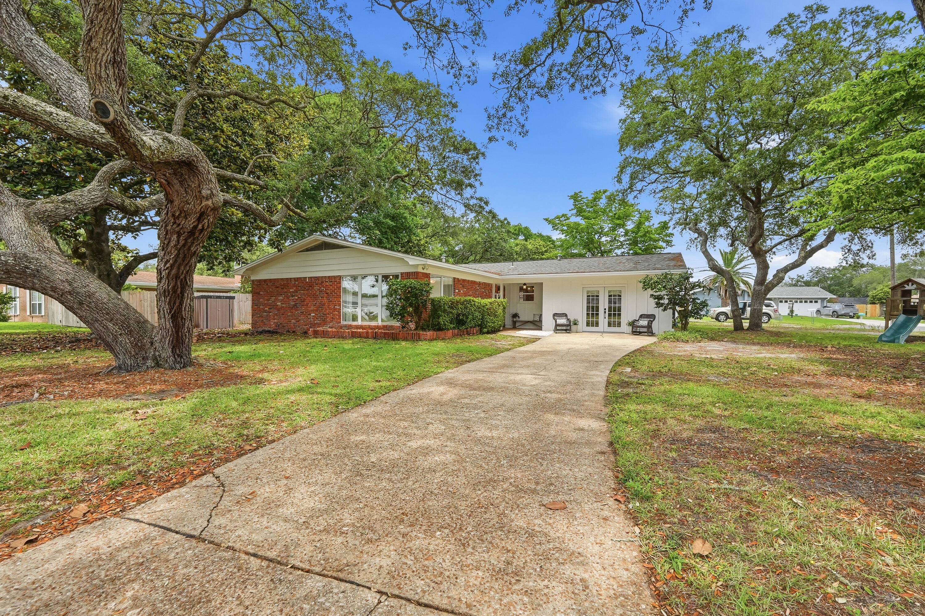 BAYOU WOODS 2ND ADDN - Residential