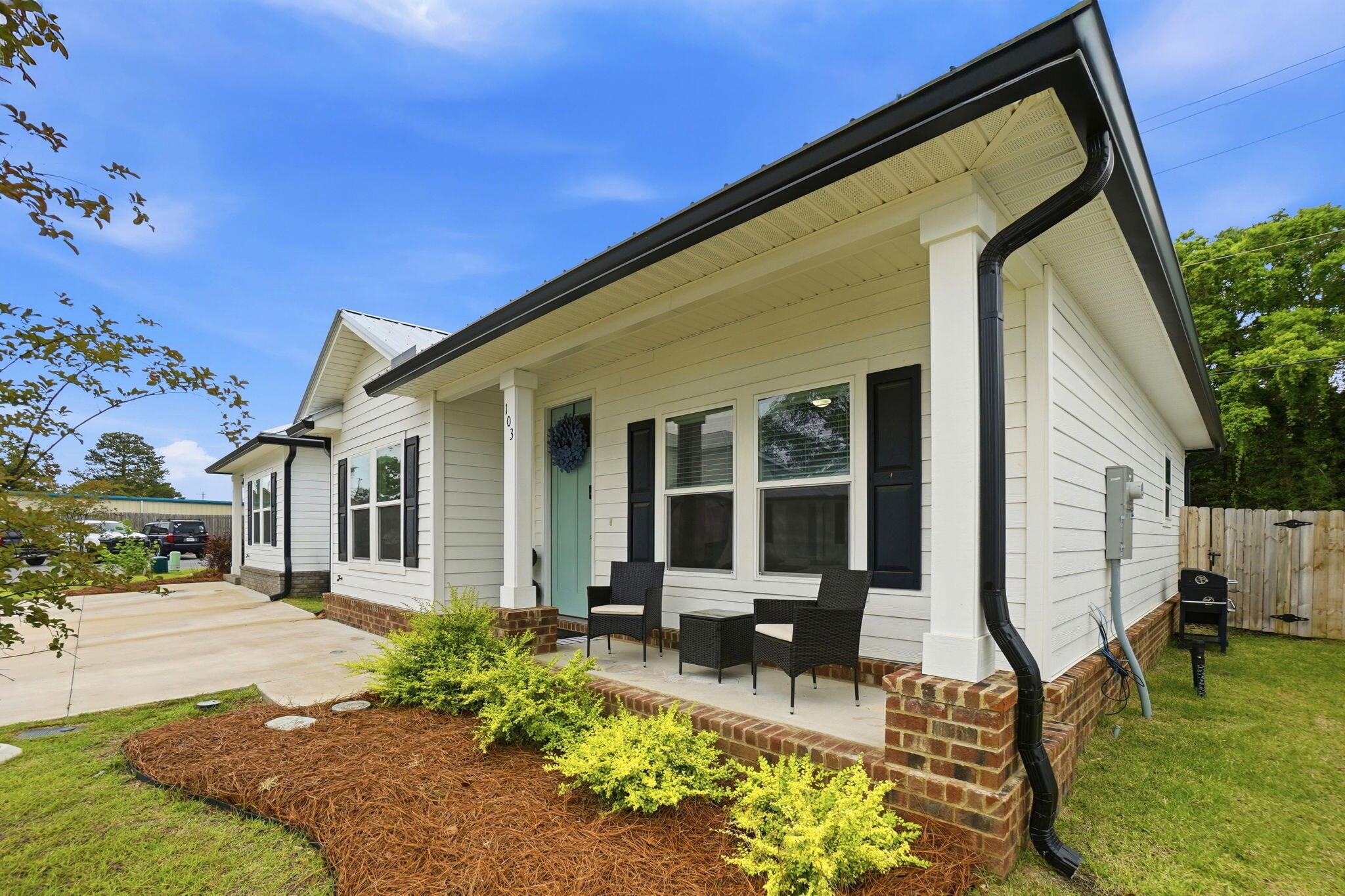 KAKE COTTAGES - Residential