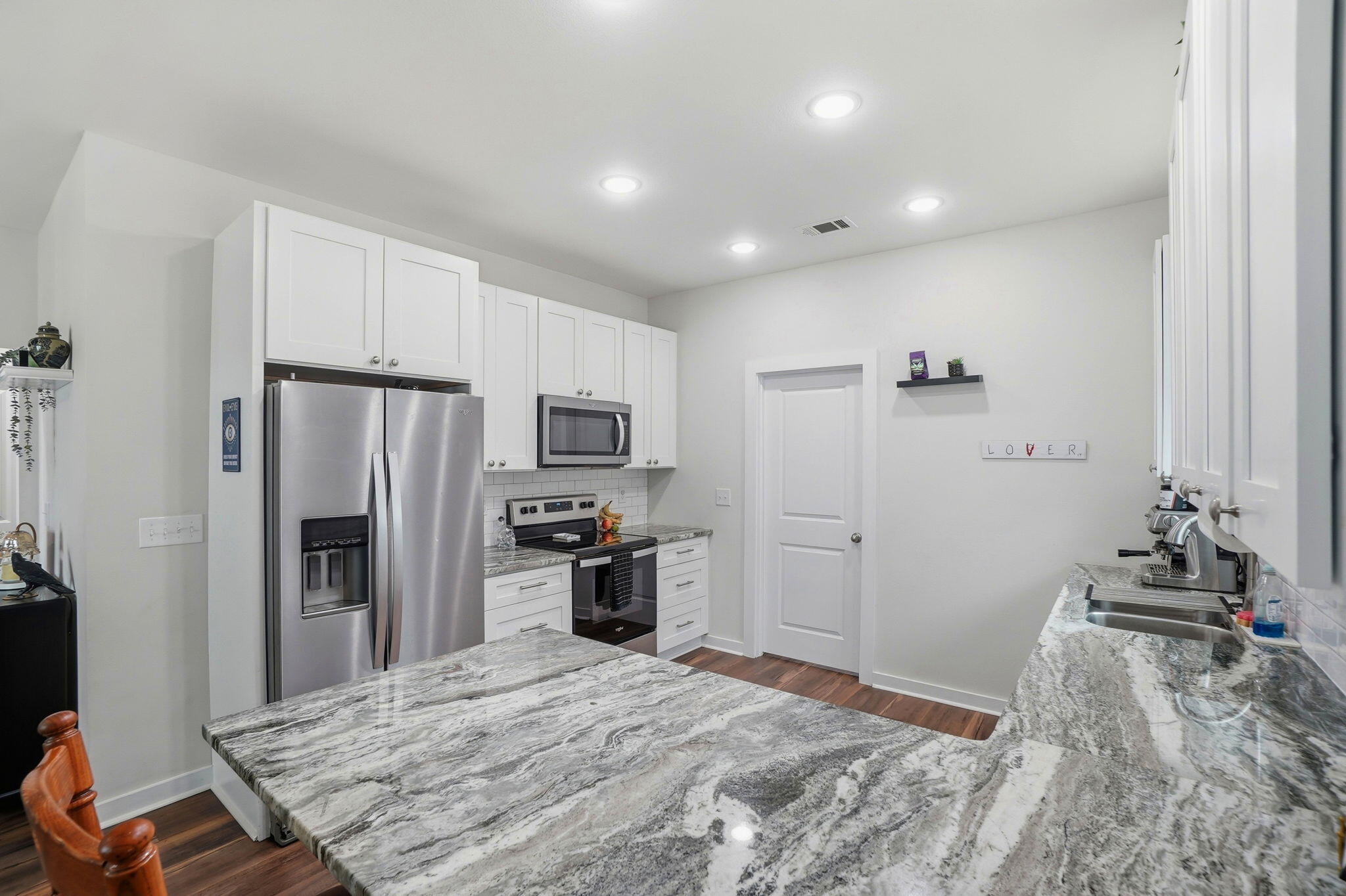 KAKE COTTAGES - Residential
