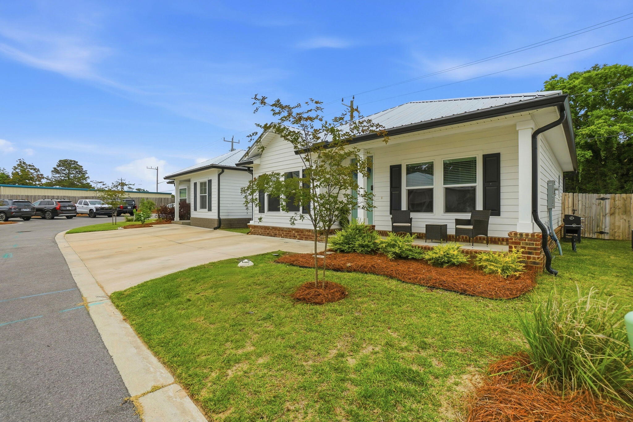 KAKE COTTAGES - Residential