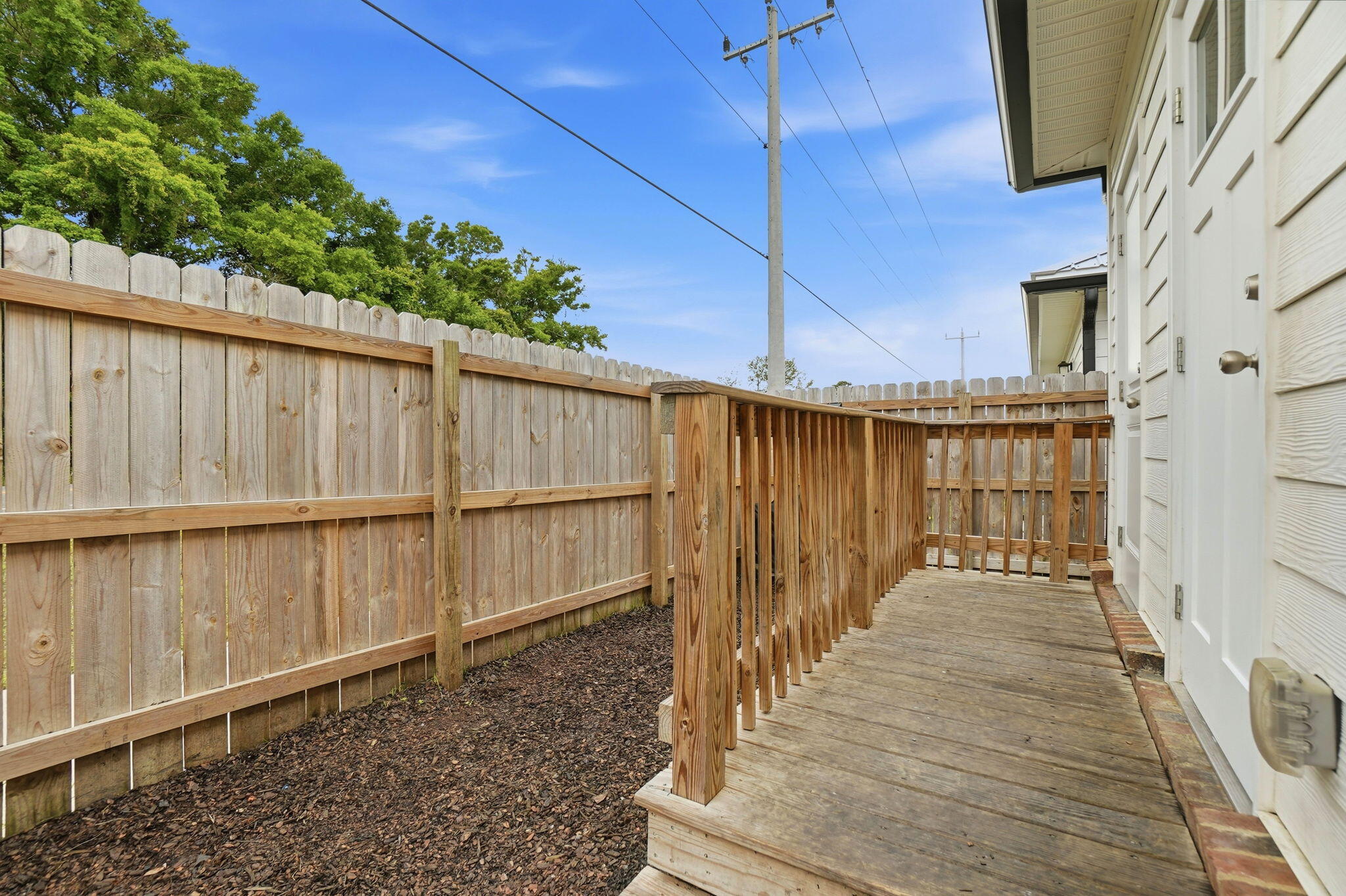 KAKE COTTAGES - Residential