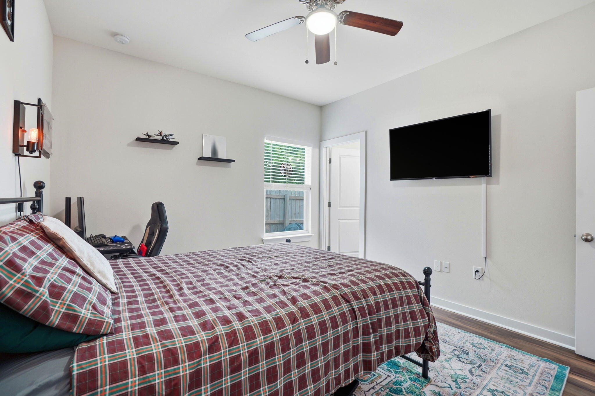 KAKE COTTAGES - Residential