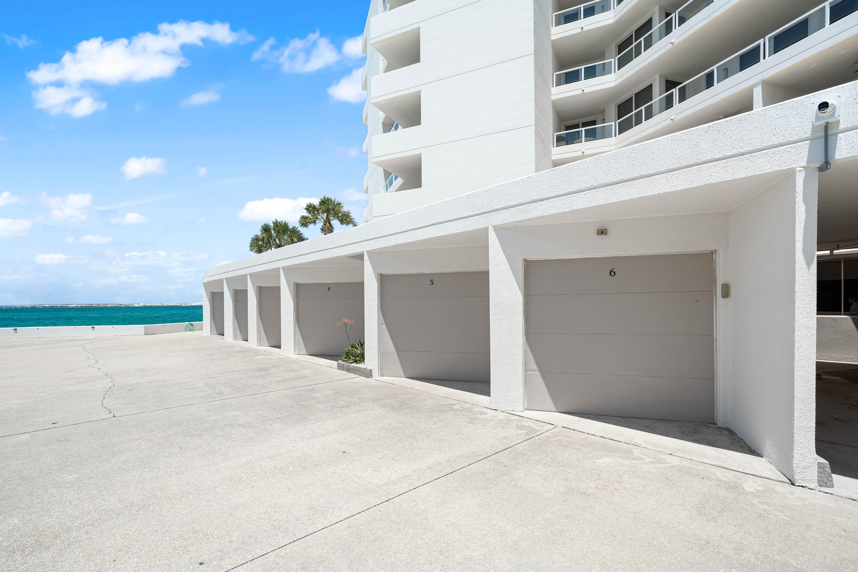 EAST PASS TOWERS CONDO PH 2 - Residential