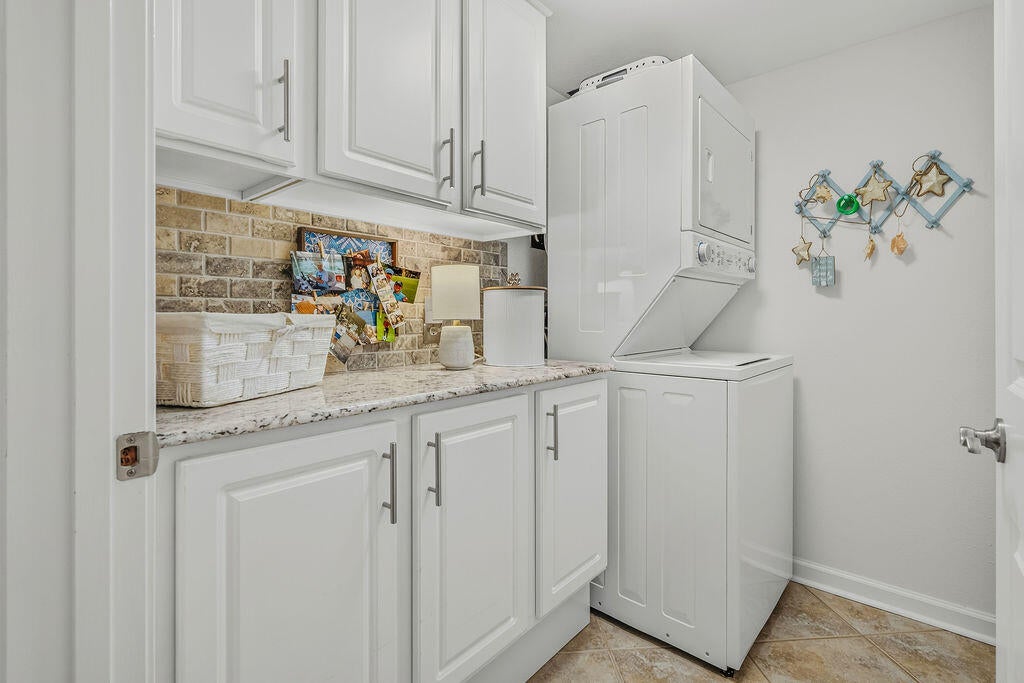 INTERCOASTAL POINTE - Residential