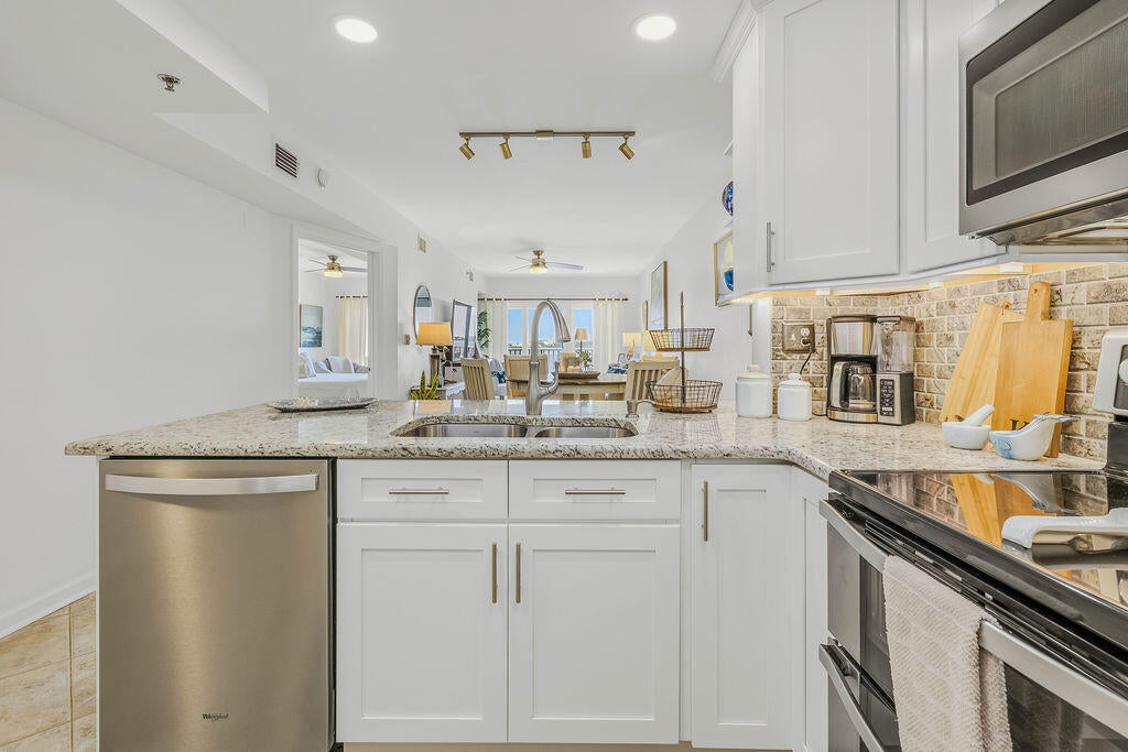 INTERCOASTAL POINTE - Residential