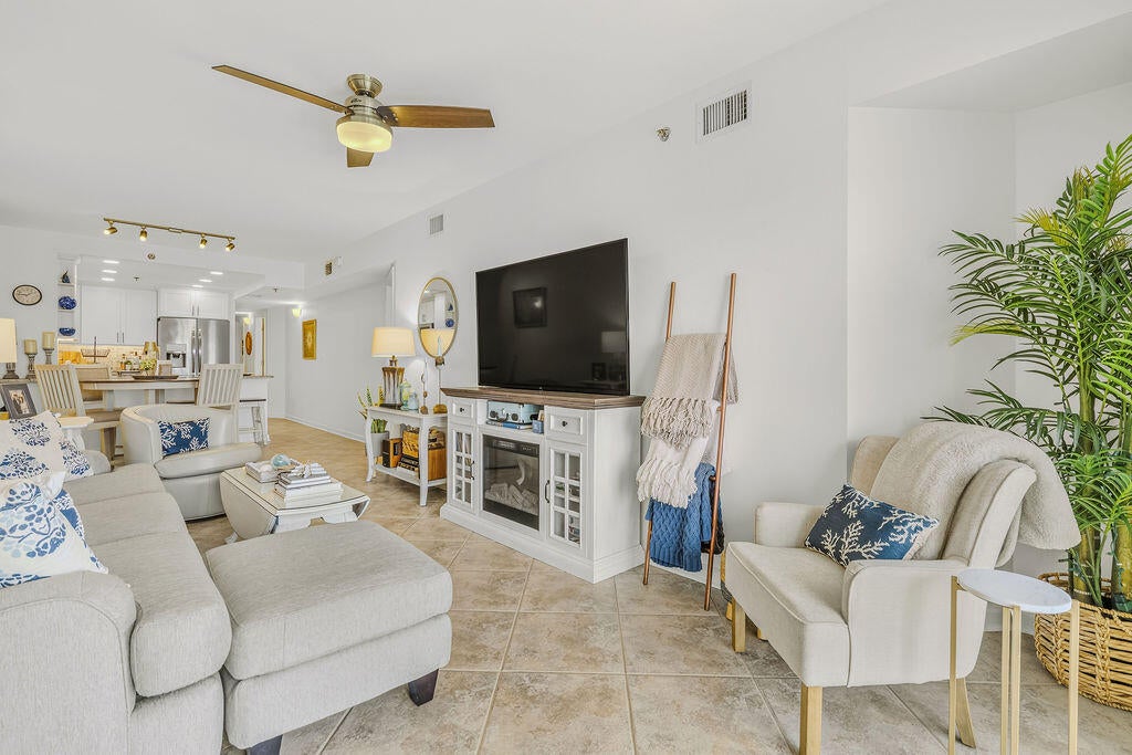 INTERCOASTAL POINTE - Residential
