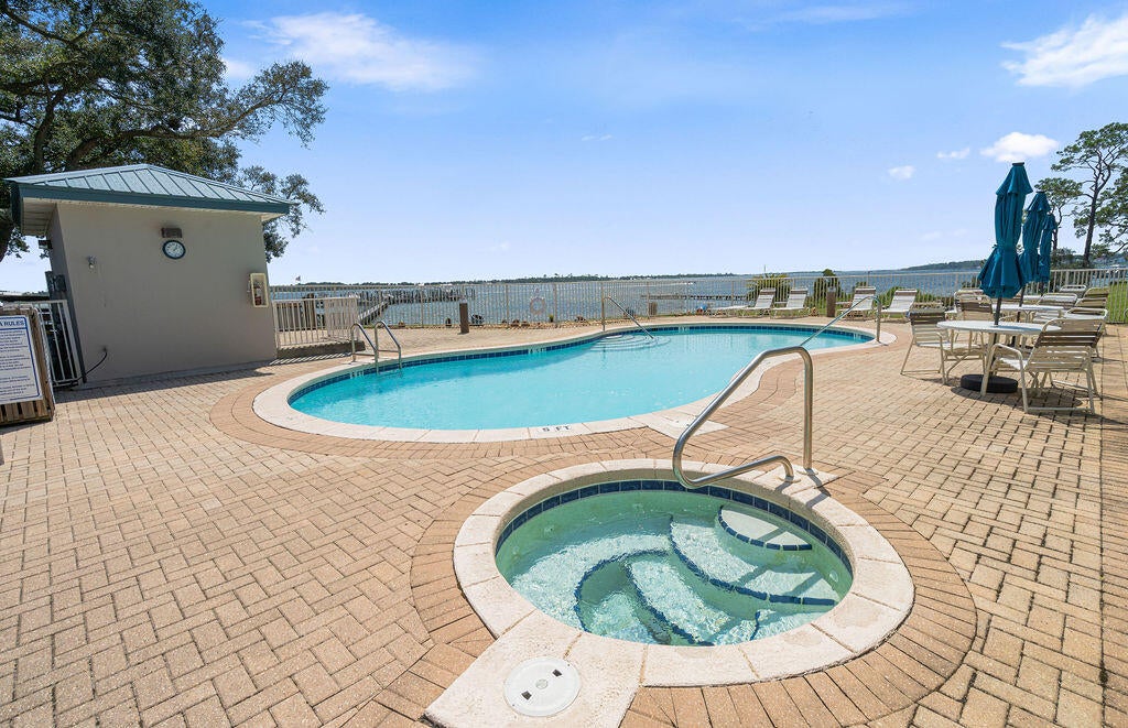 INTERCOASTAL POINTE - Residential