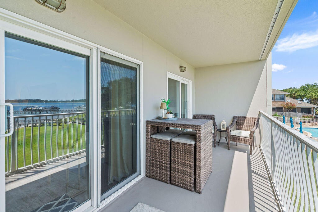 INTERCOASTAL POINTE - Residential