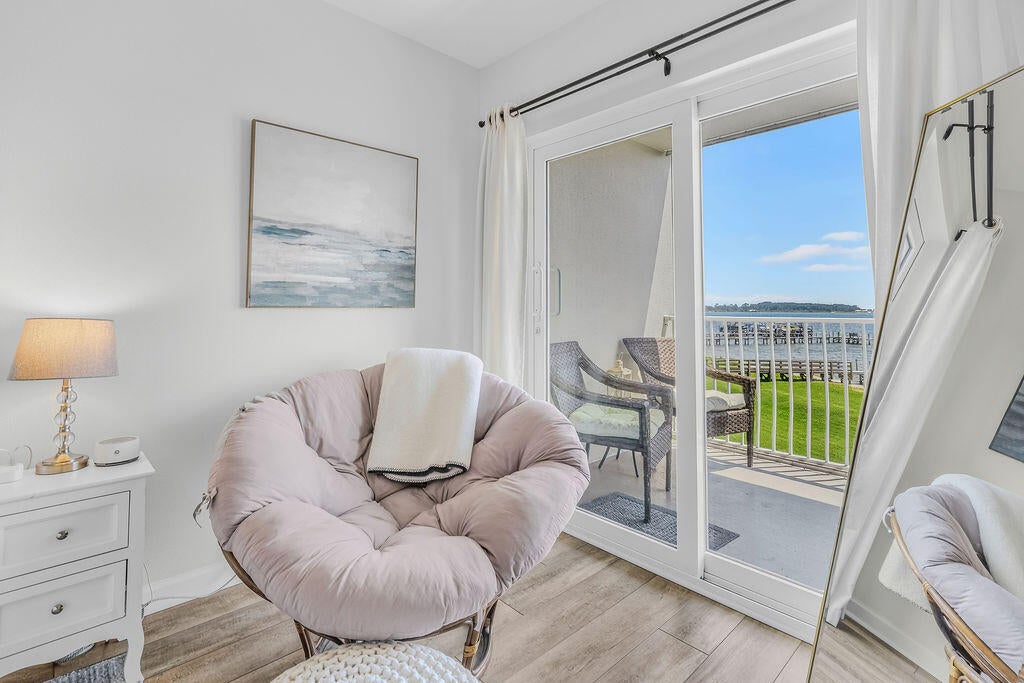 INTERCOASTAL POINTE - Residential