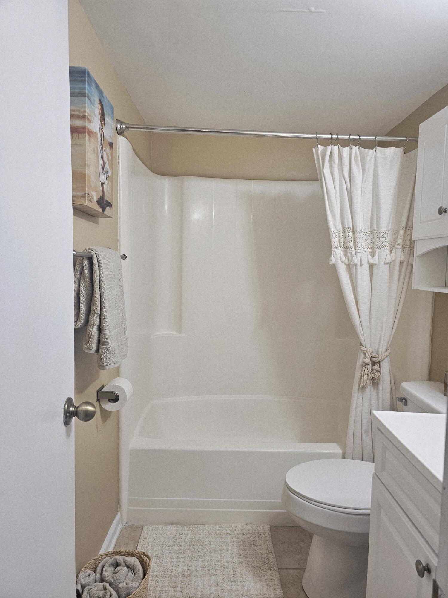 CEDARS CONDO - Residential