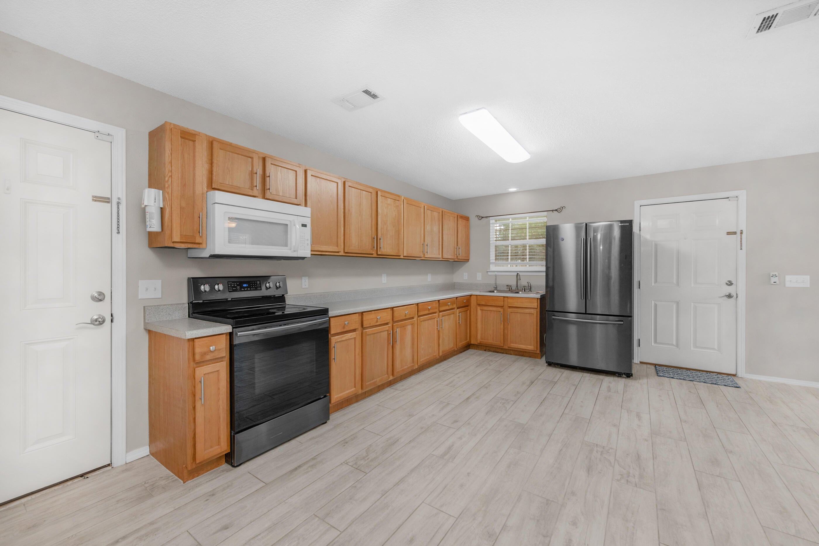 EAST BAY HEIGHTS - Residential
