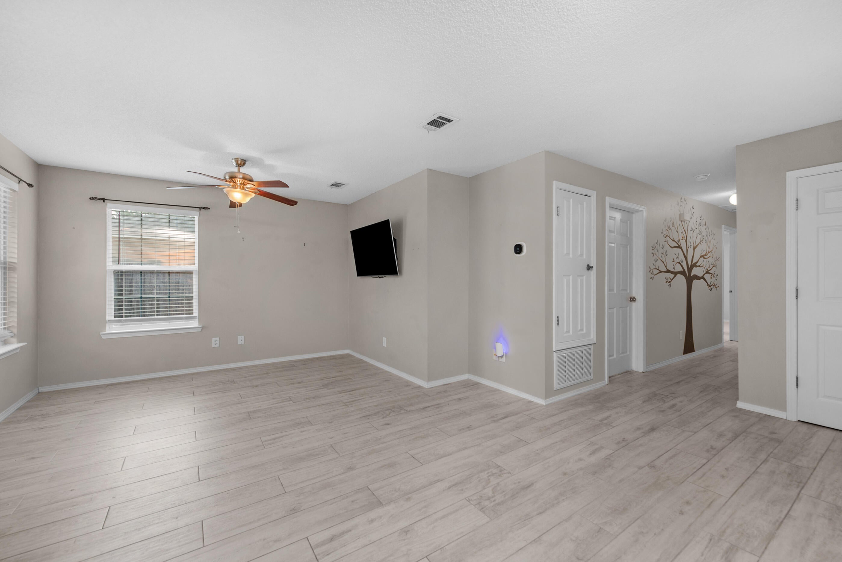 EAST BAY HEIGHTS - Residential