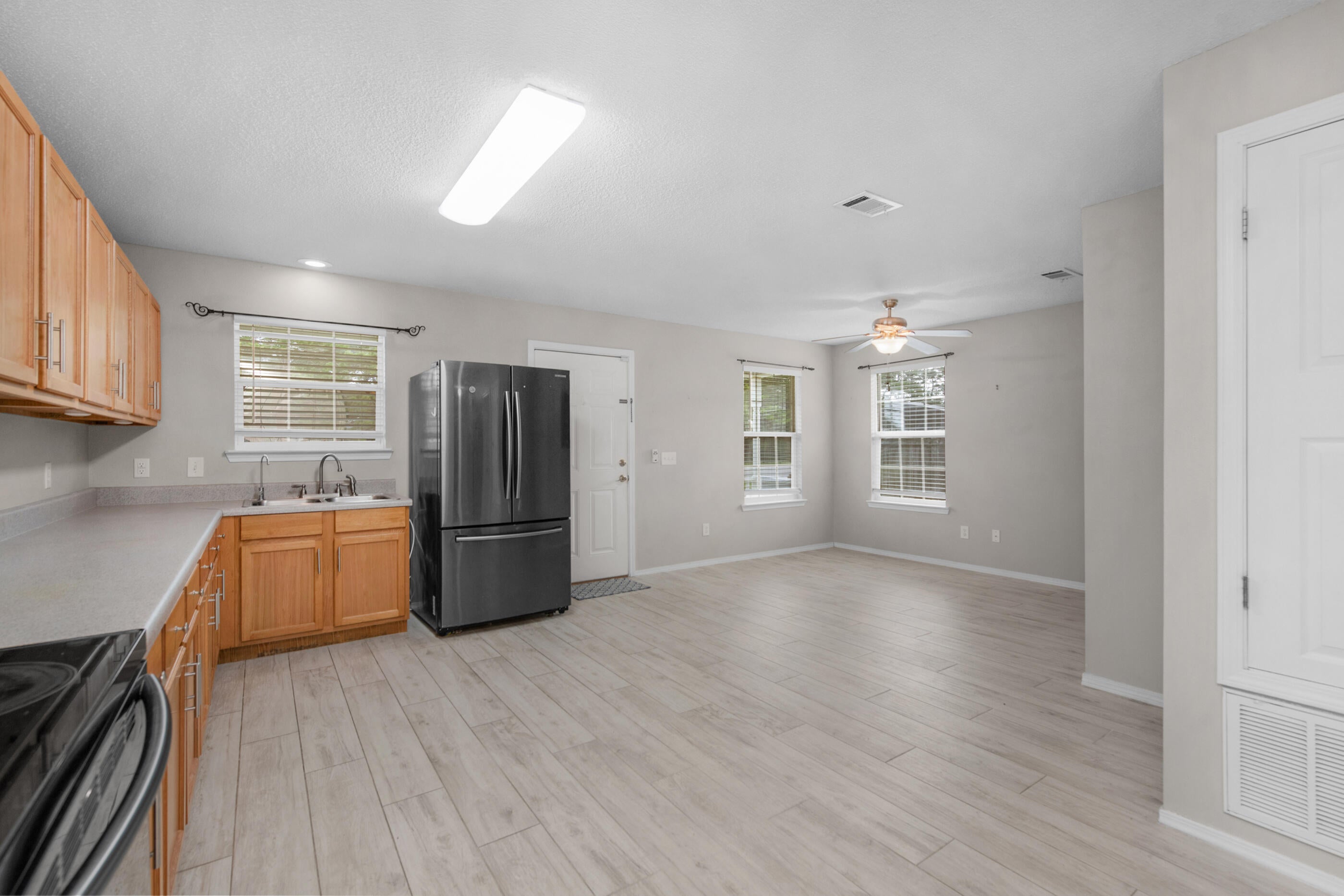 EAST BAY HEIGHTS - Residential