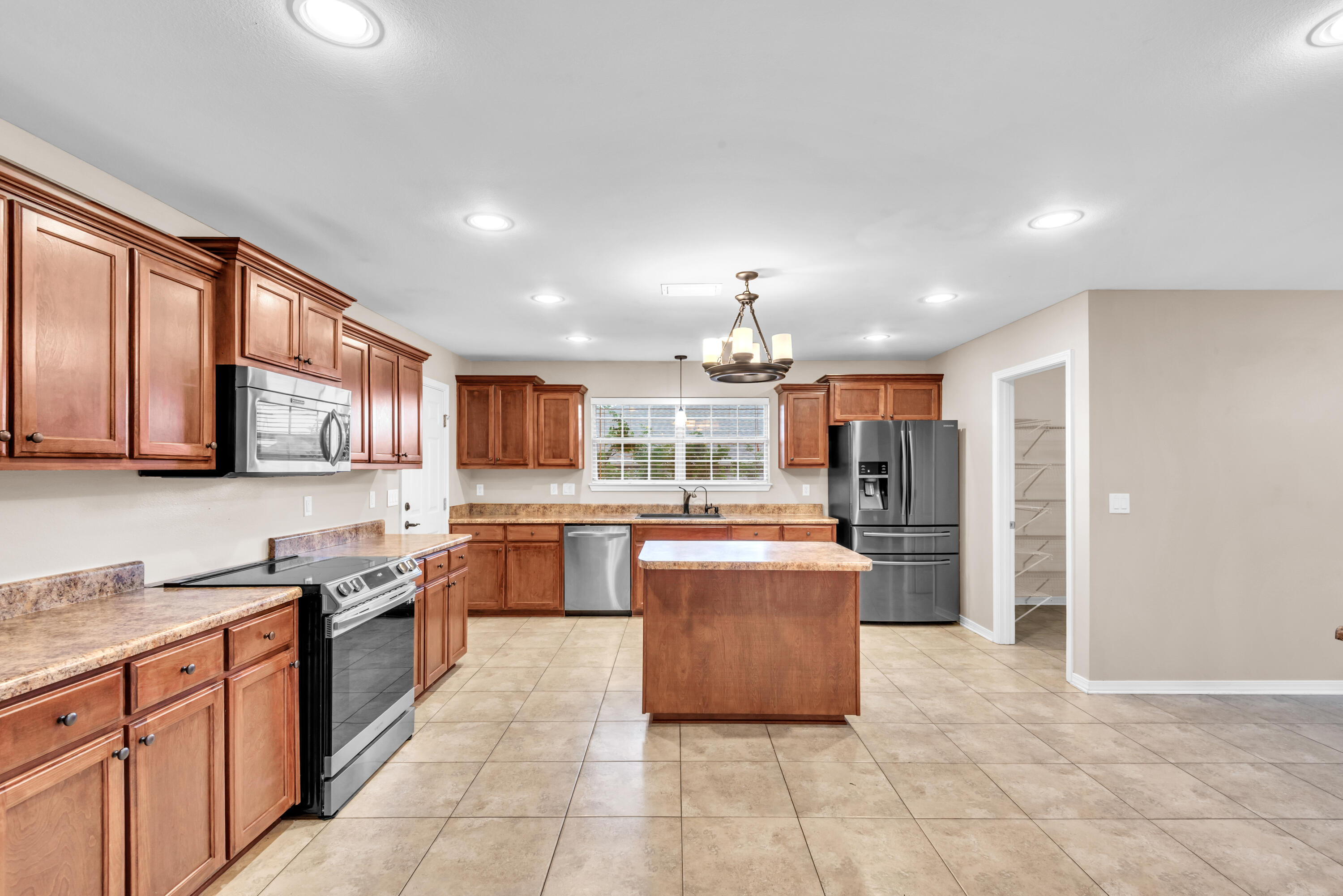 SILVER CREEK ESTATES - Residential