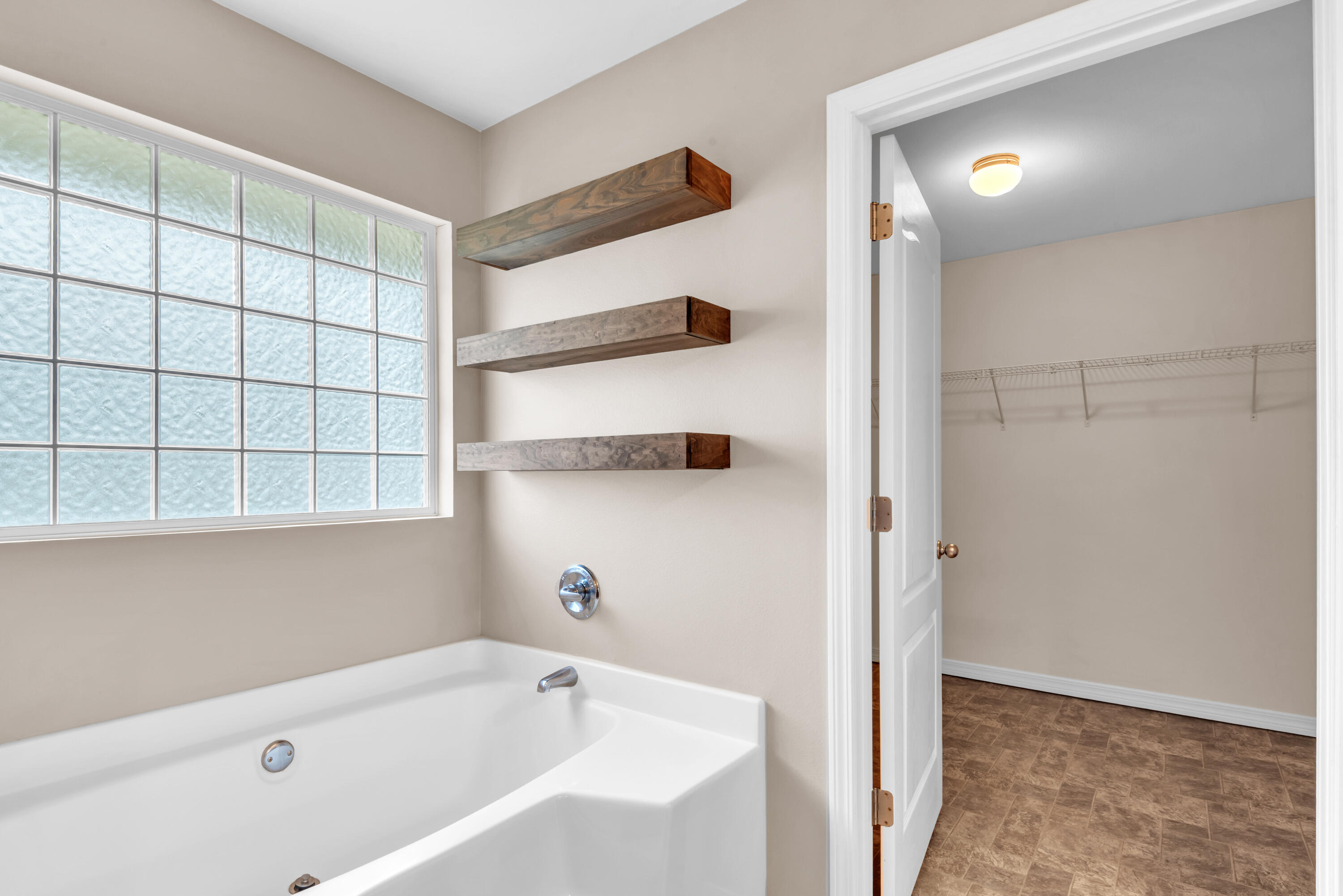 SILVER CREEK ESTATES - Residential