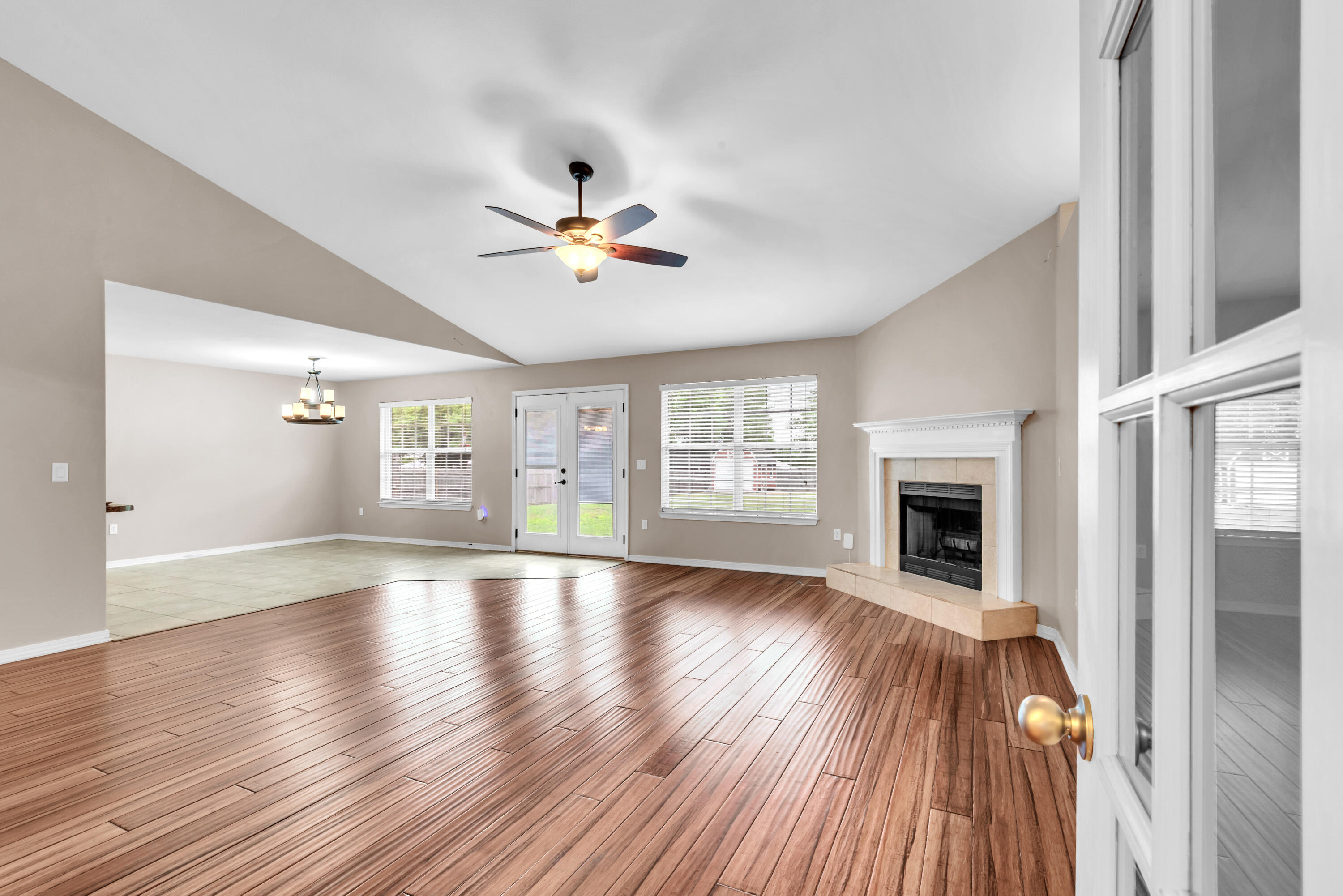 SILVER CREEK ESTATES - Residential