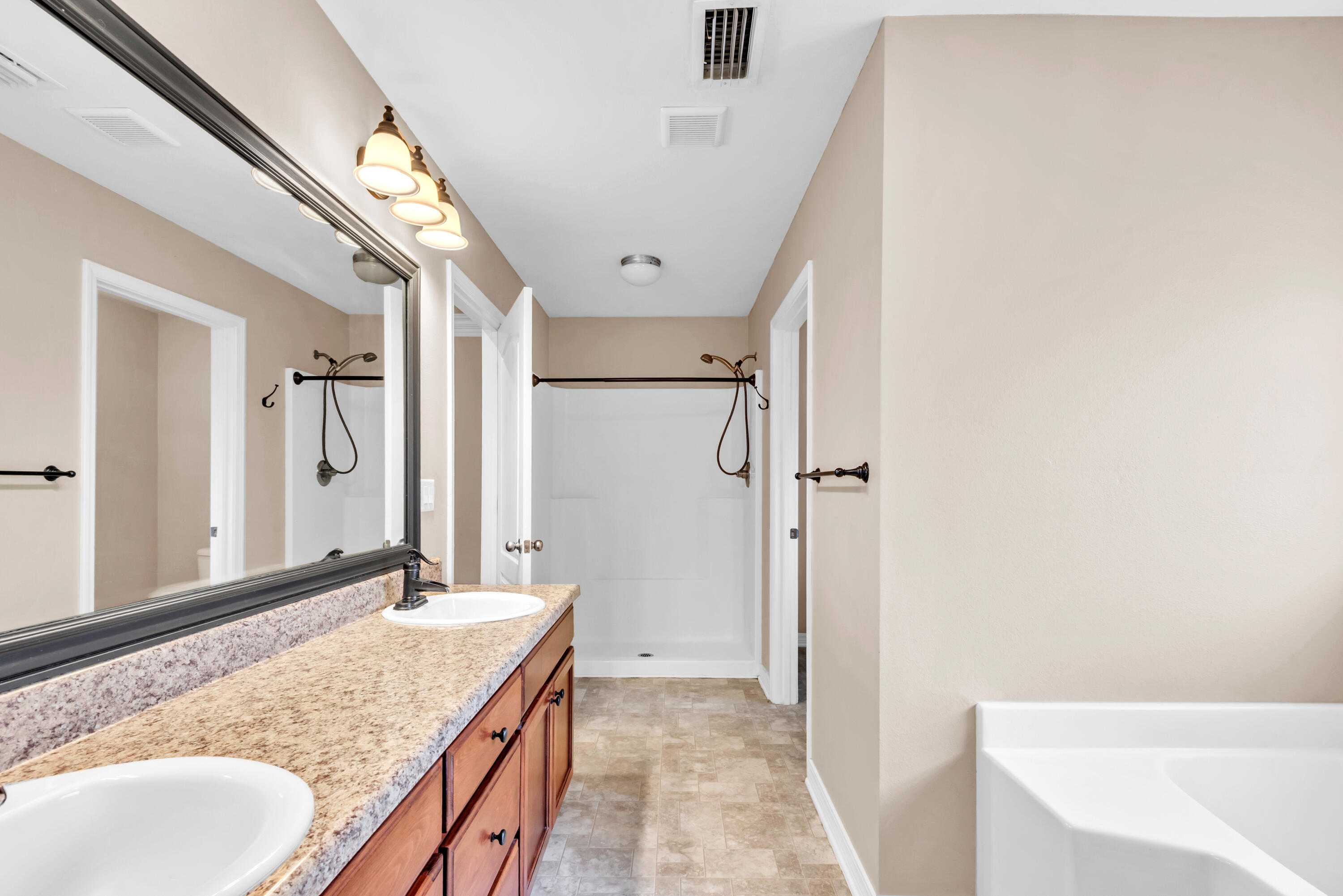 SILVER CREEK ESTATES - Residential