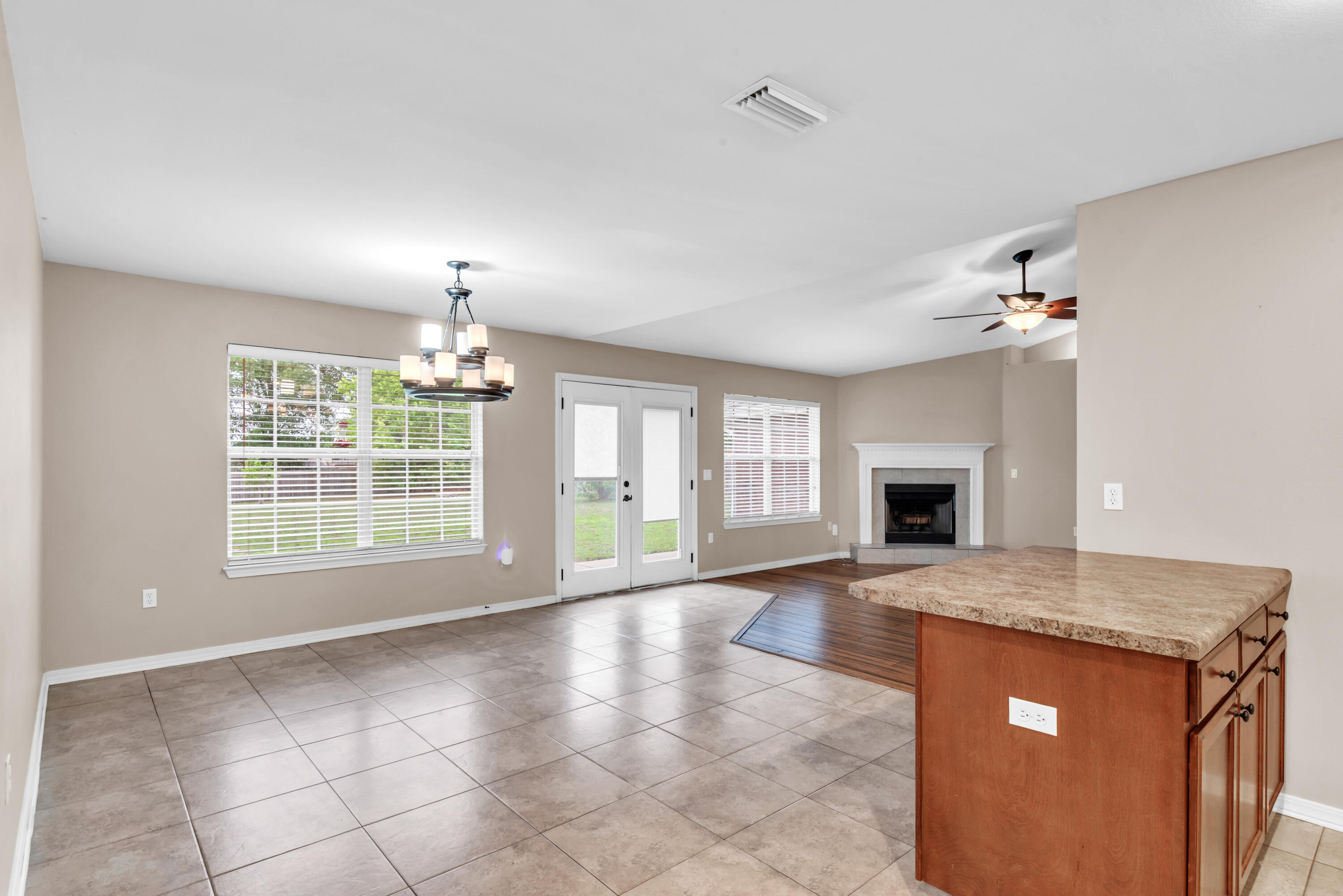 SILVER CREEK ESTATES - Residential