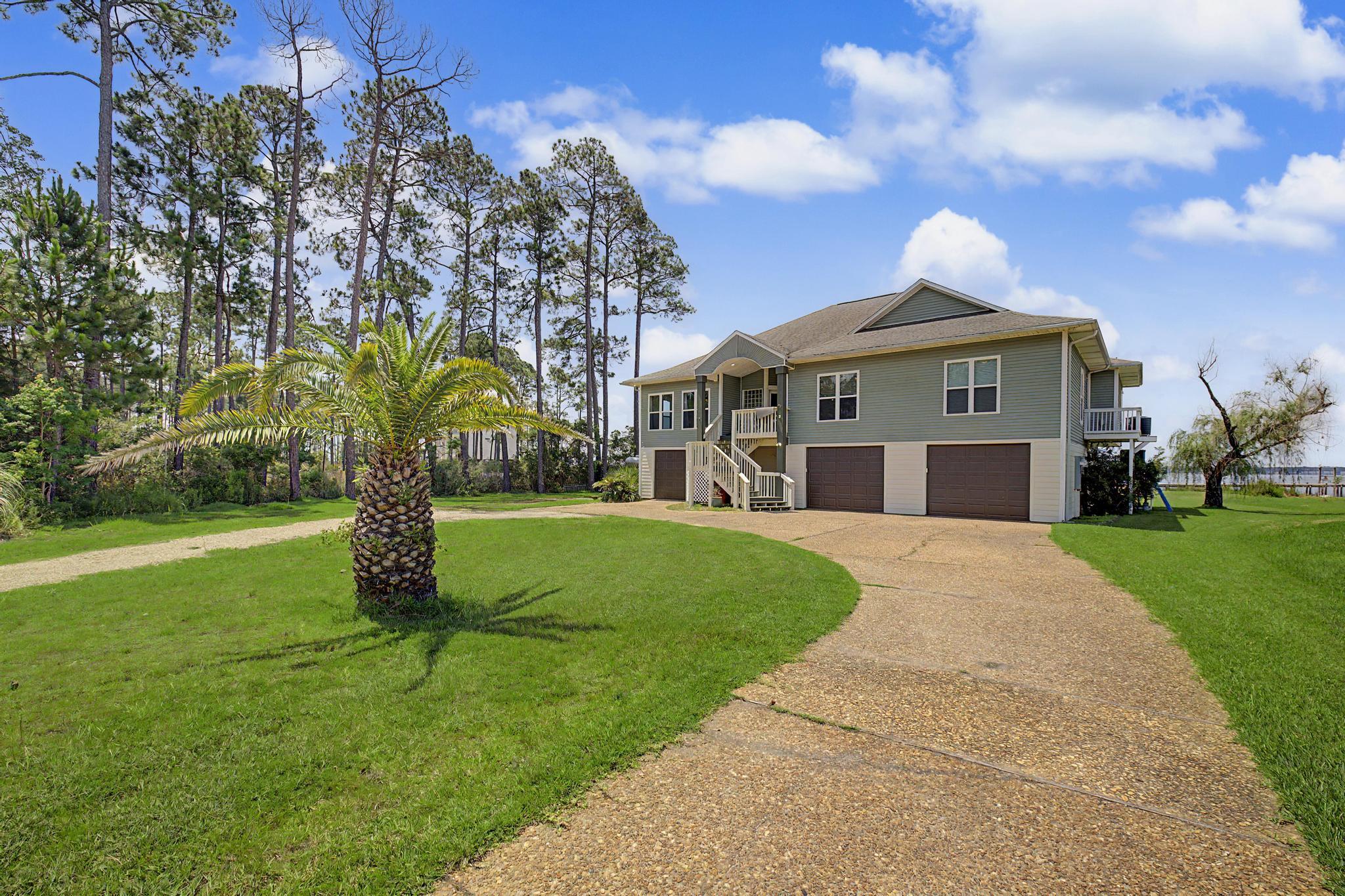 BAYSIDE - Residential