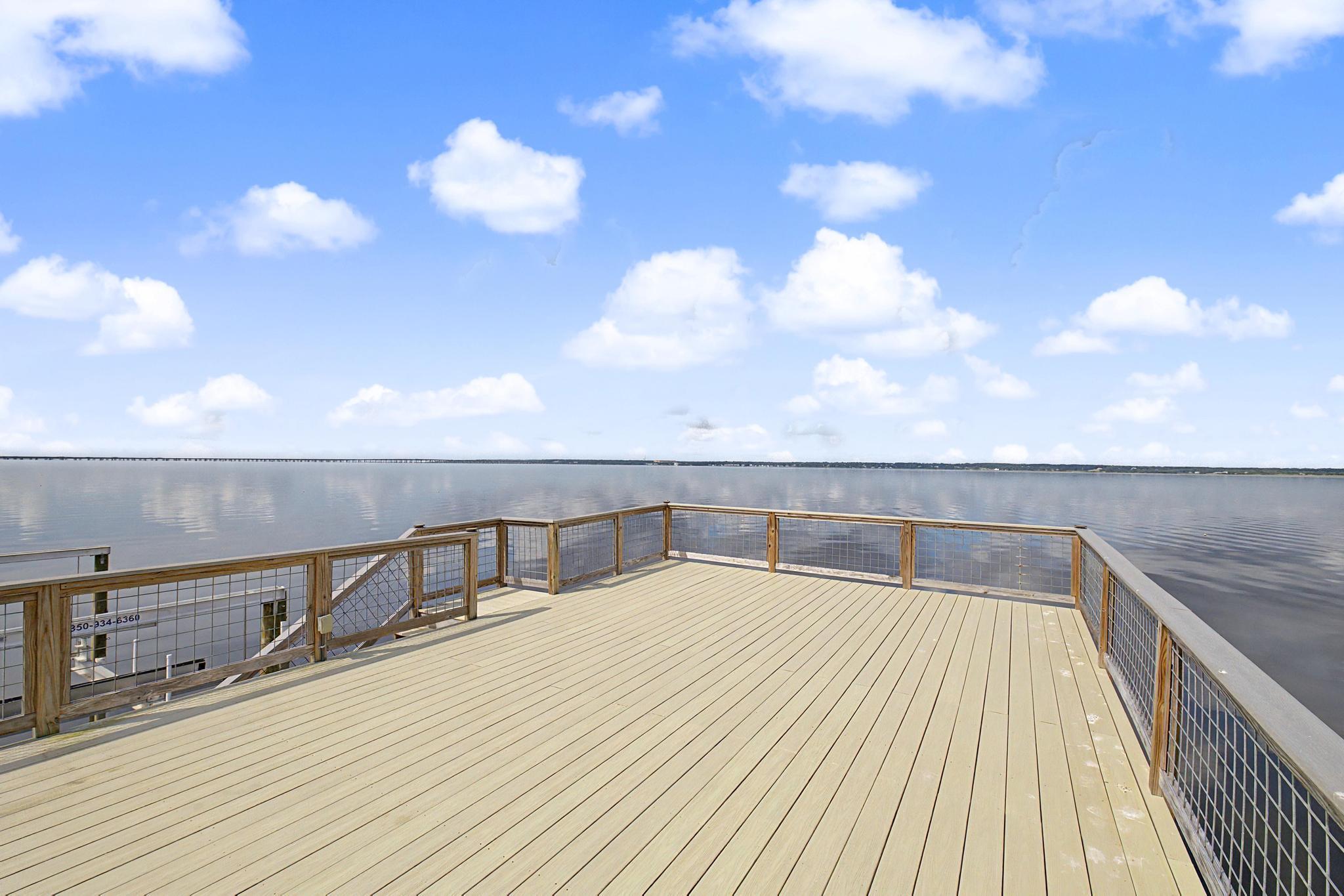 BAYSIDE - Residential