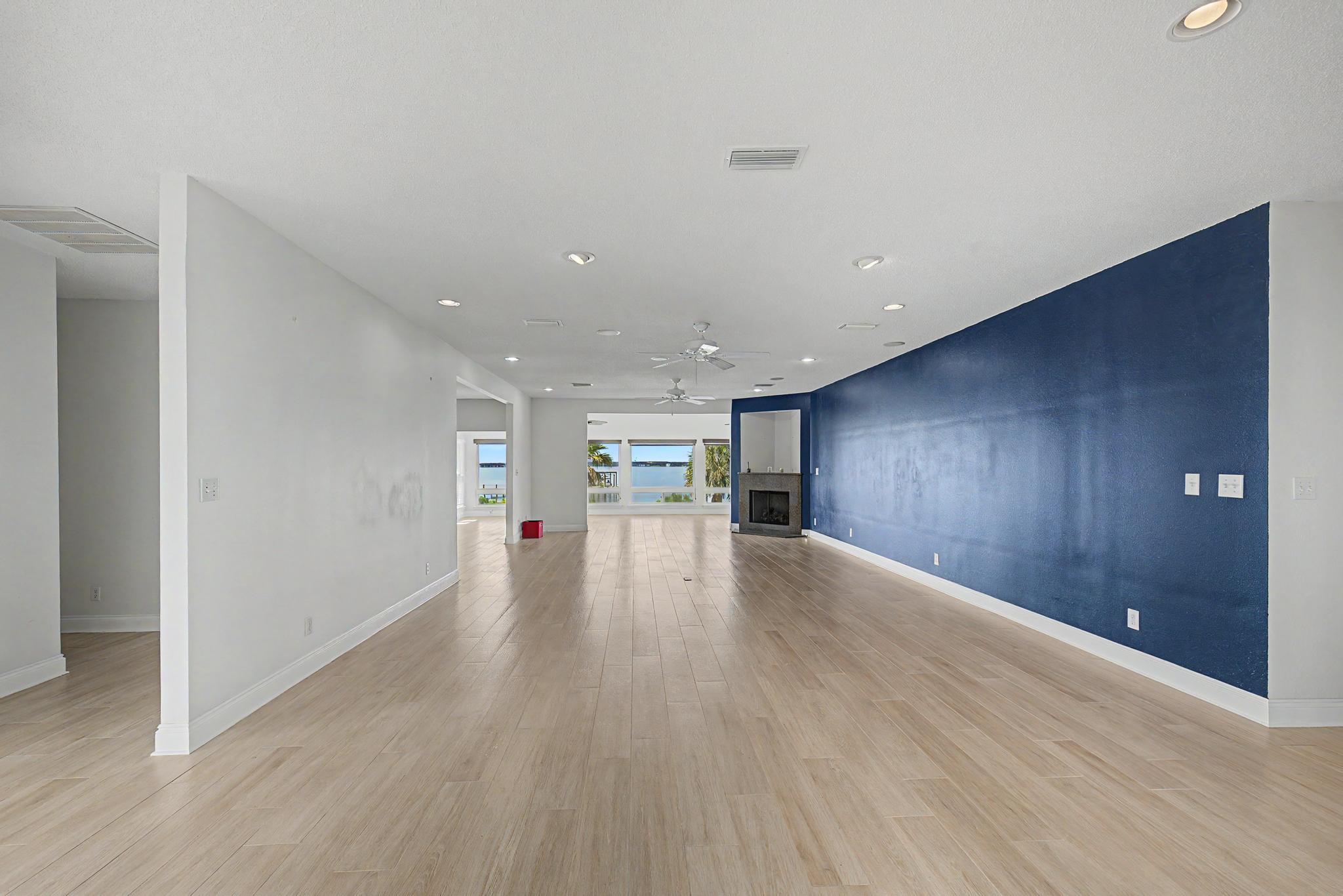 BAYSIDE - Residential