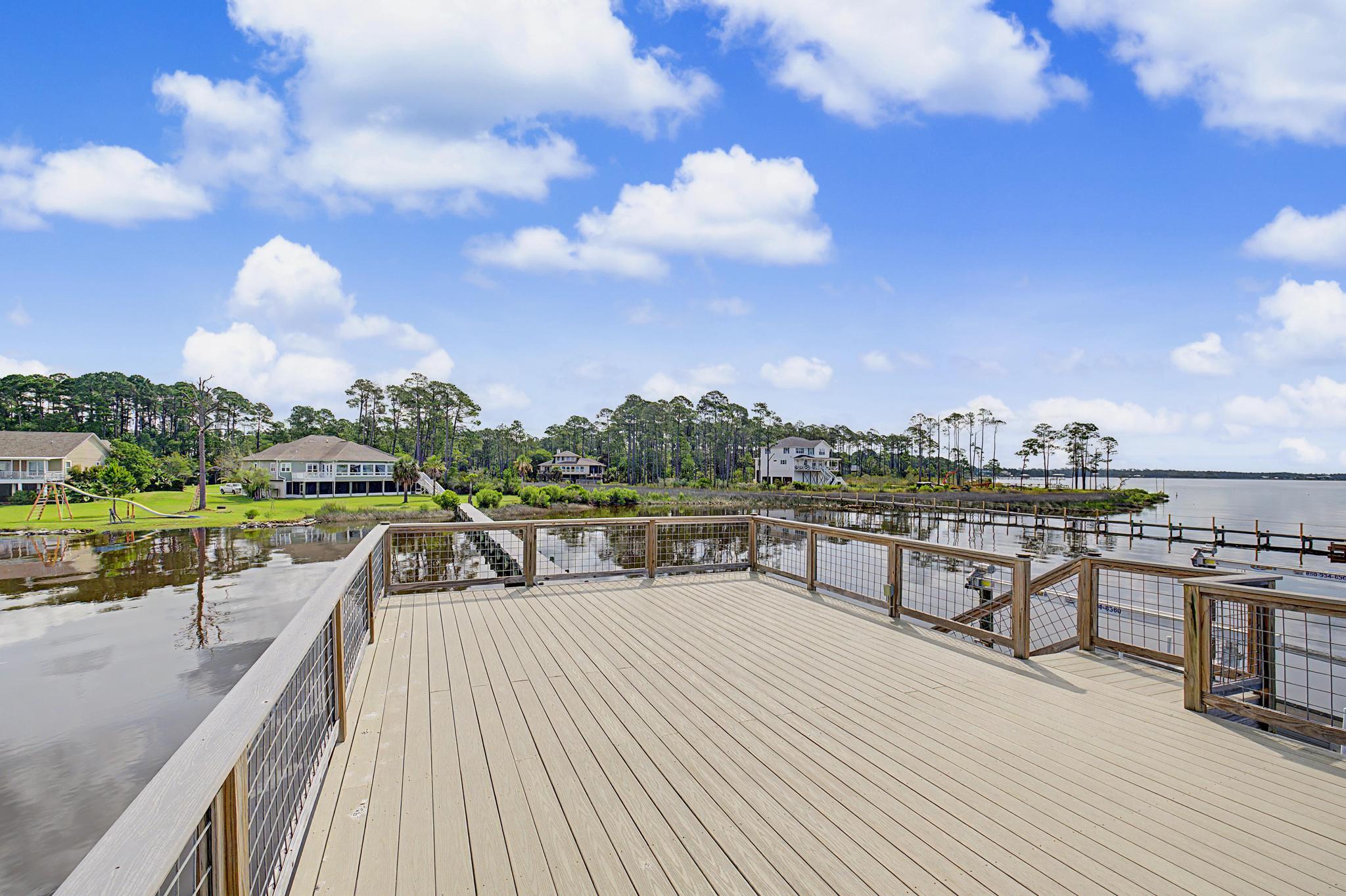 BAYSIDE - Residential