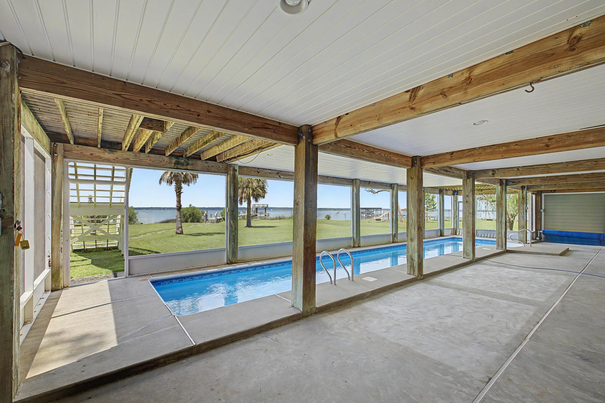 BAYSIDE - Residential