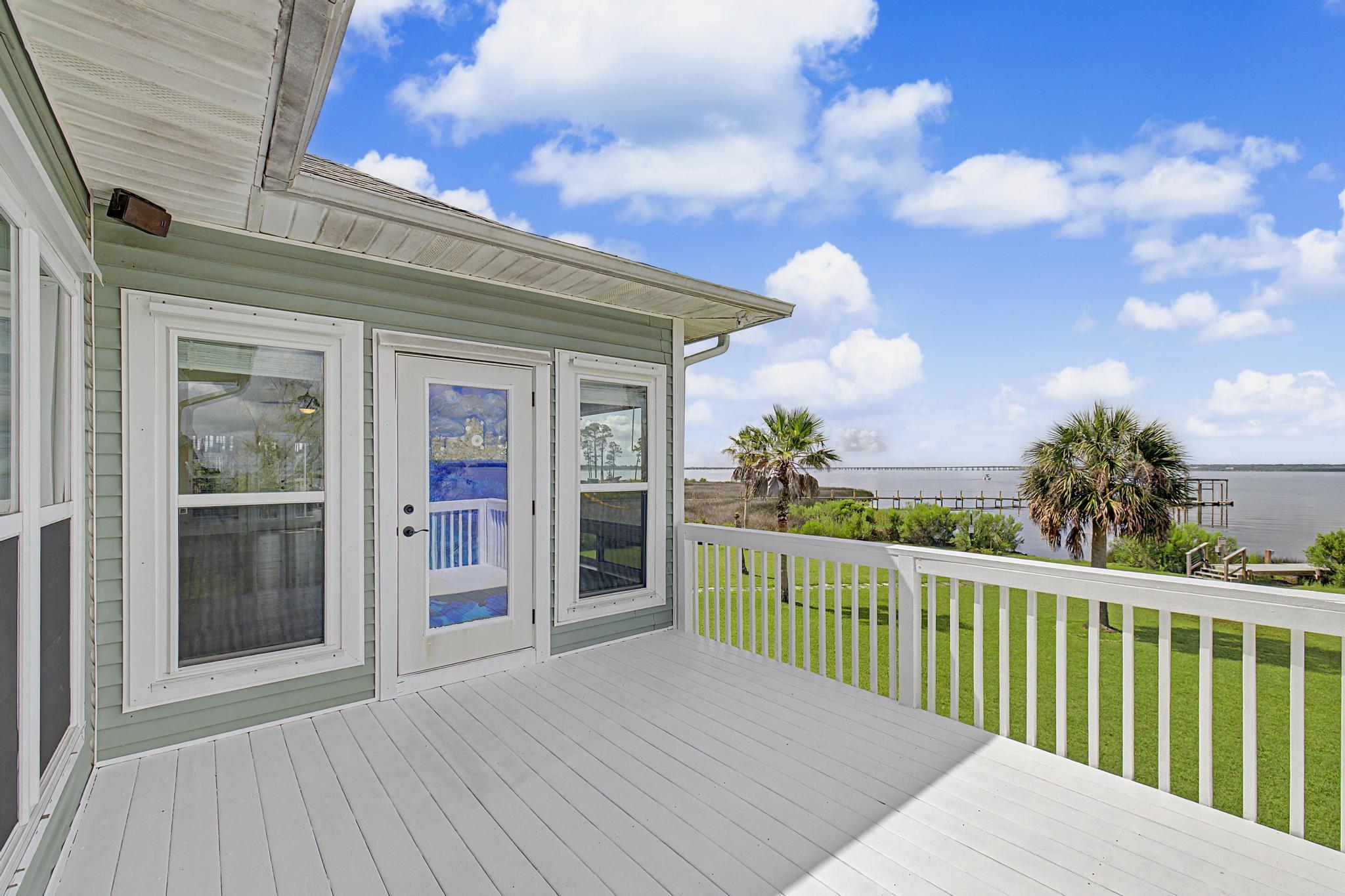 BAYSIDE - Residential
