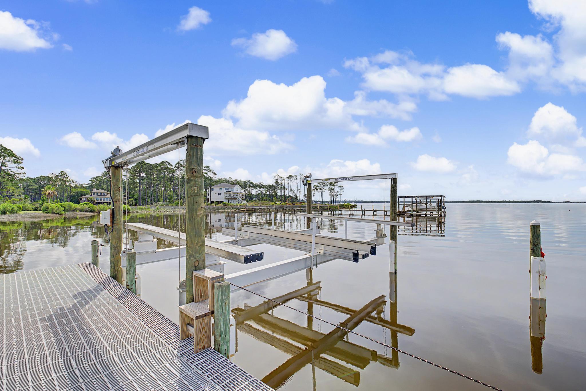 BAYSIDE - Residential
