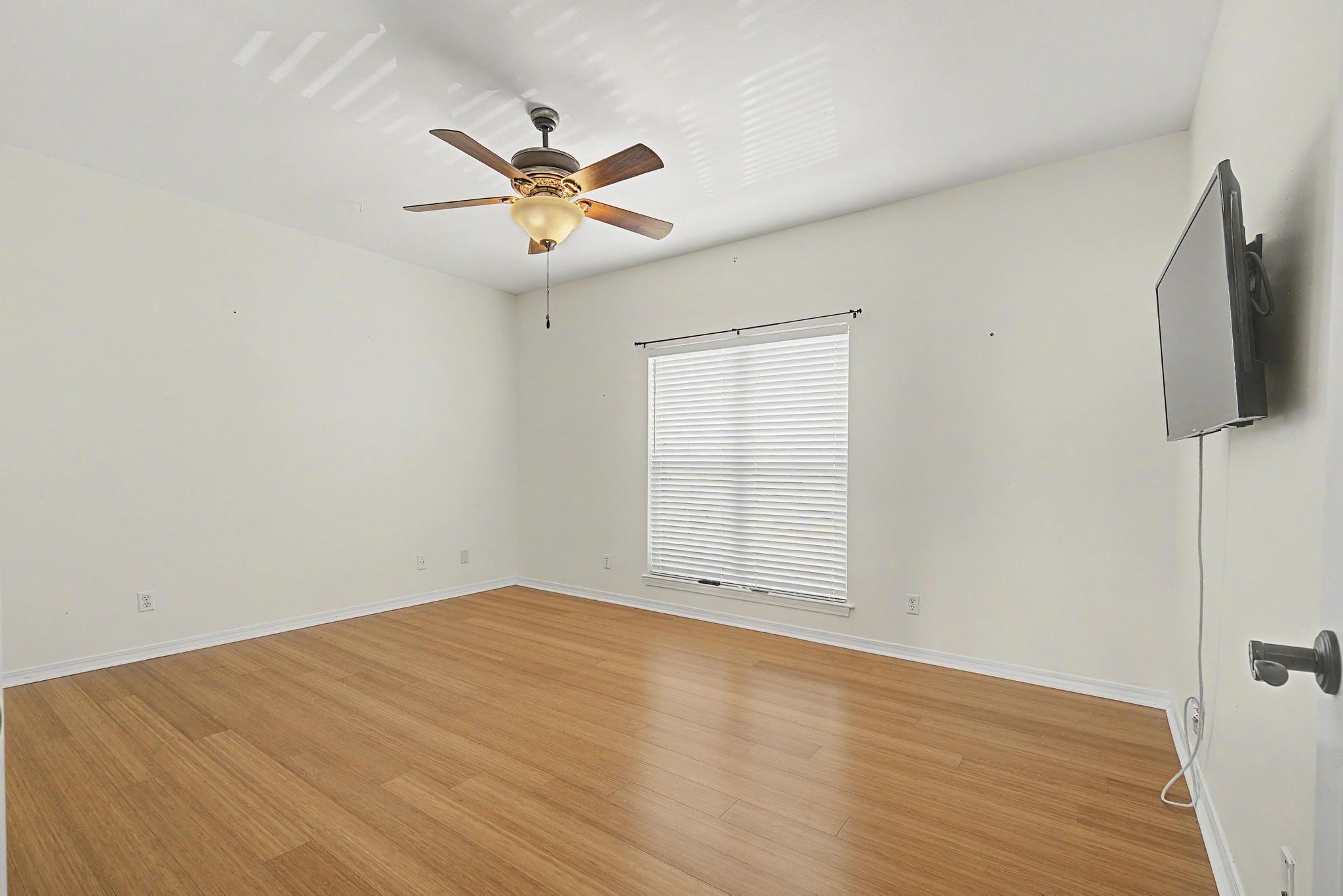 BAYSIDE - Residential