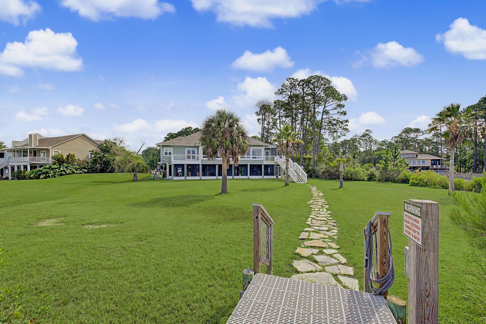 BAYSIDE - Residential
