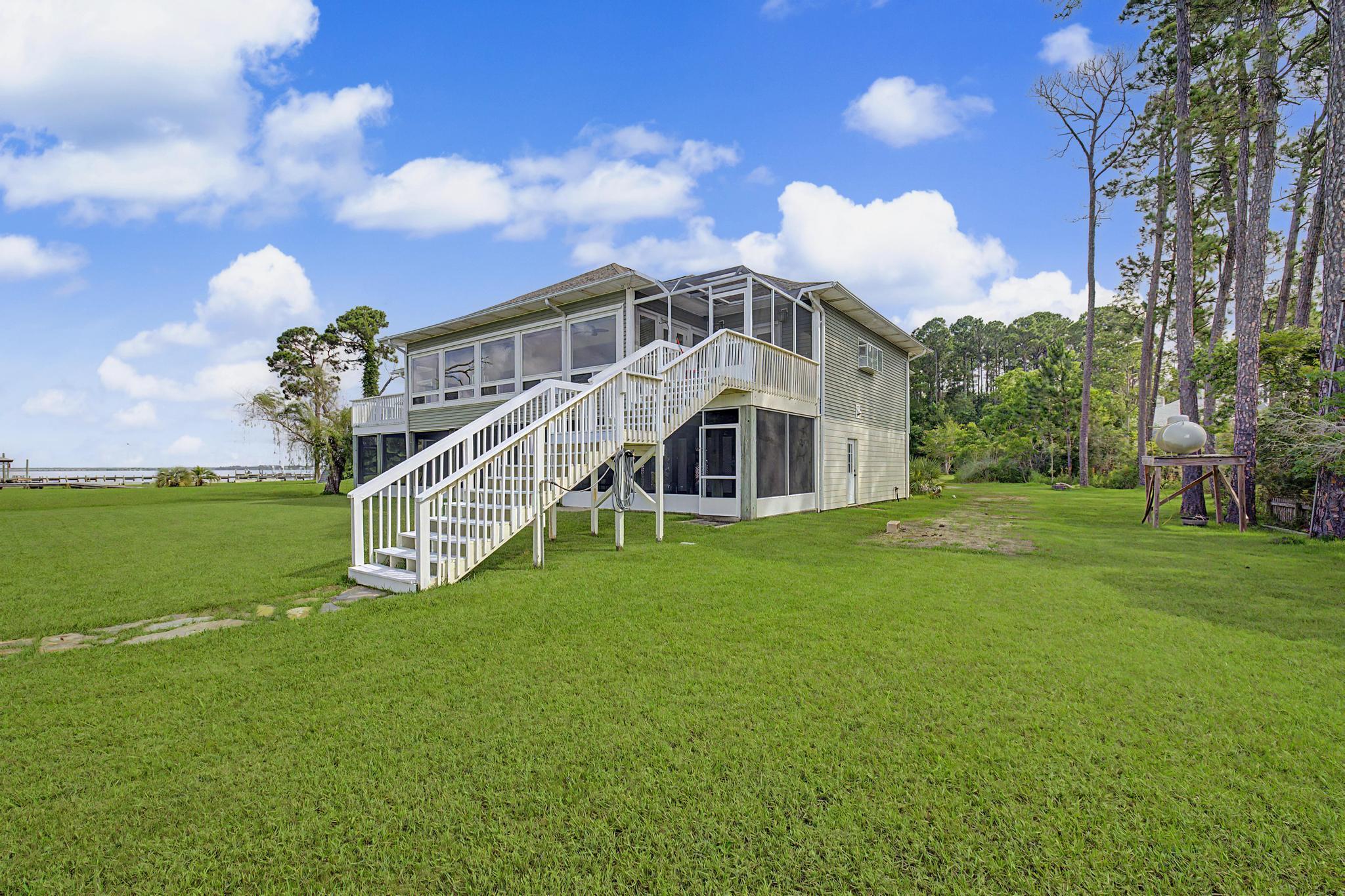 BAYSIDE - Residential