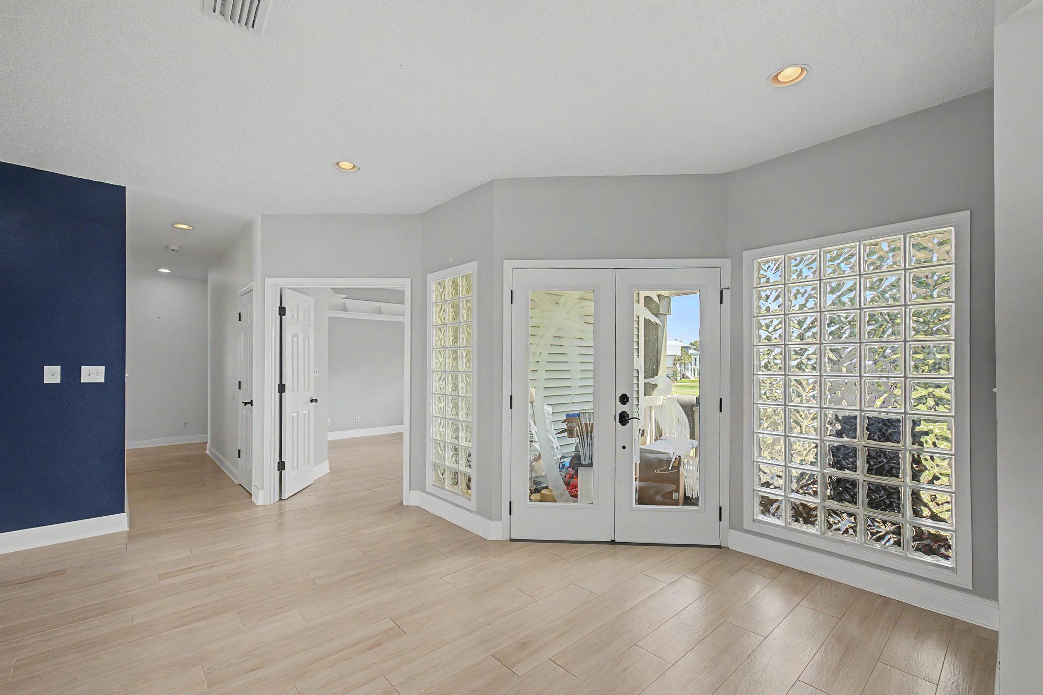 BAYSIDE - Residential