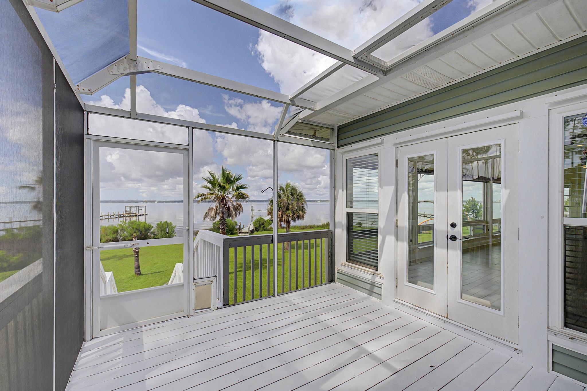 BAYSIDE - Residential