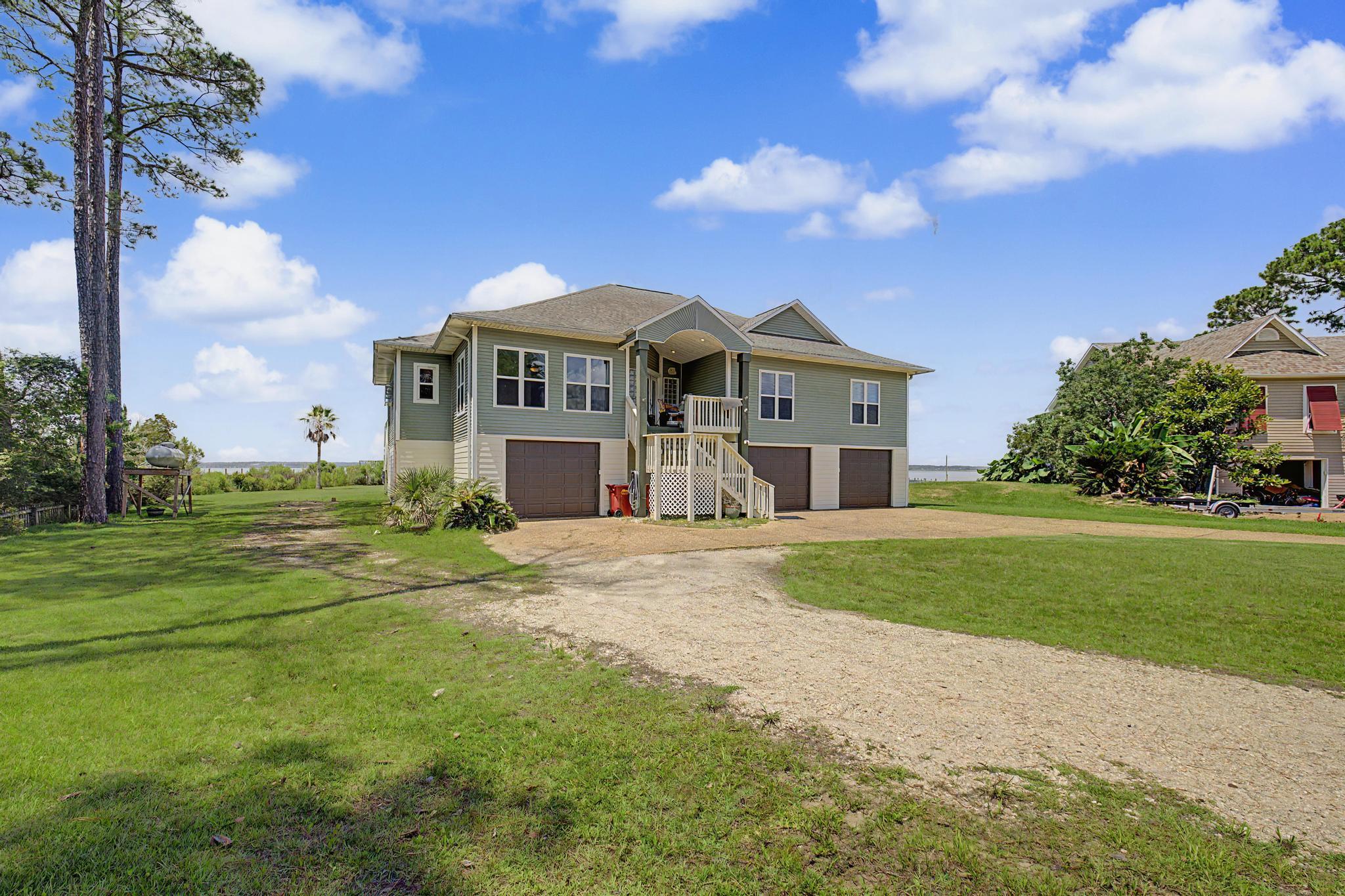 BAYSIDE - Residential