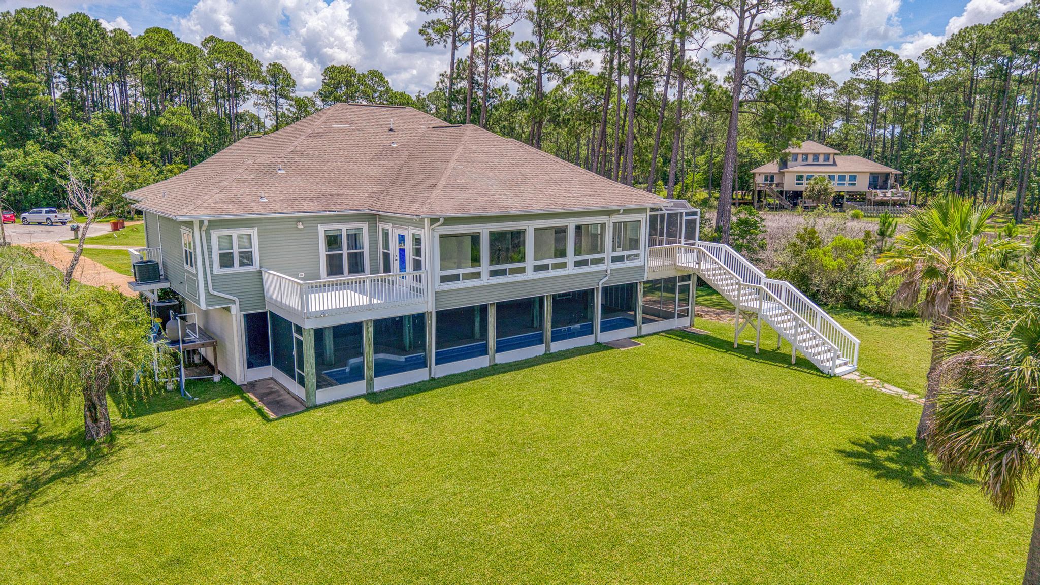 BAYSIDE - Residential