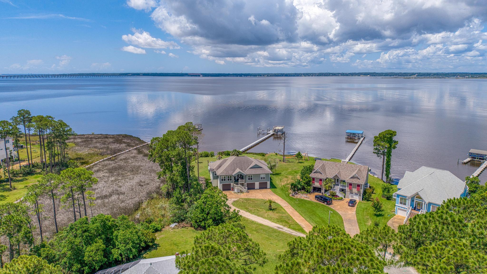 BAYSIDE - Residential