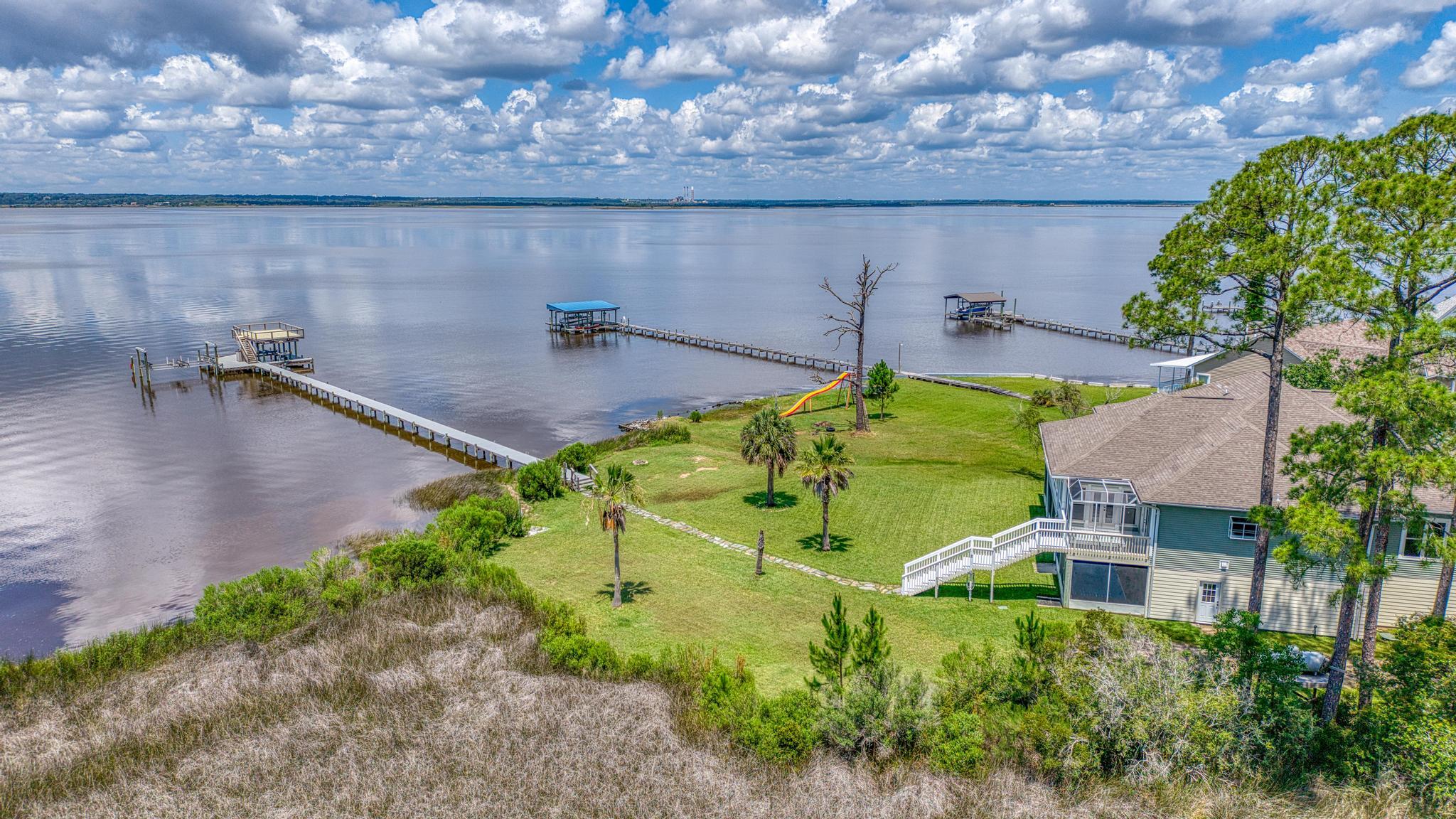 BAYSIDE - Residential