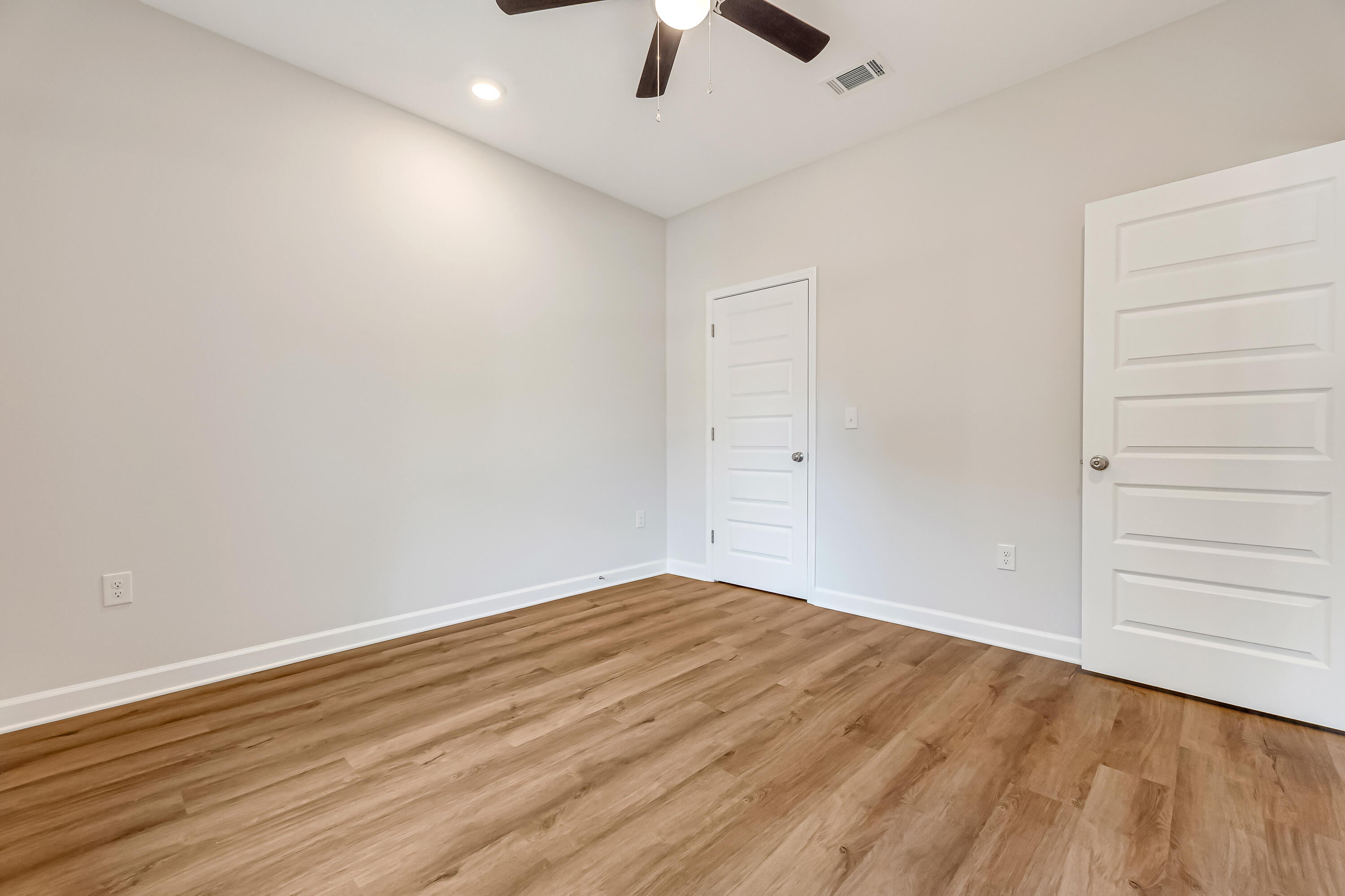 CORONADO VILLAGE PH II - Residential