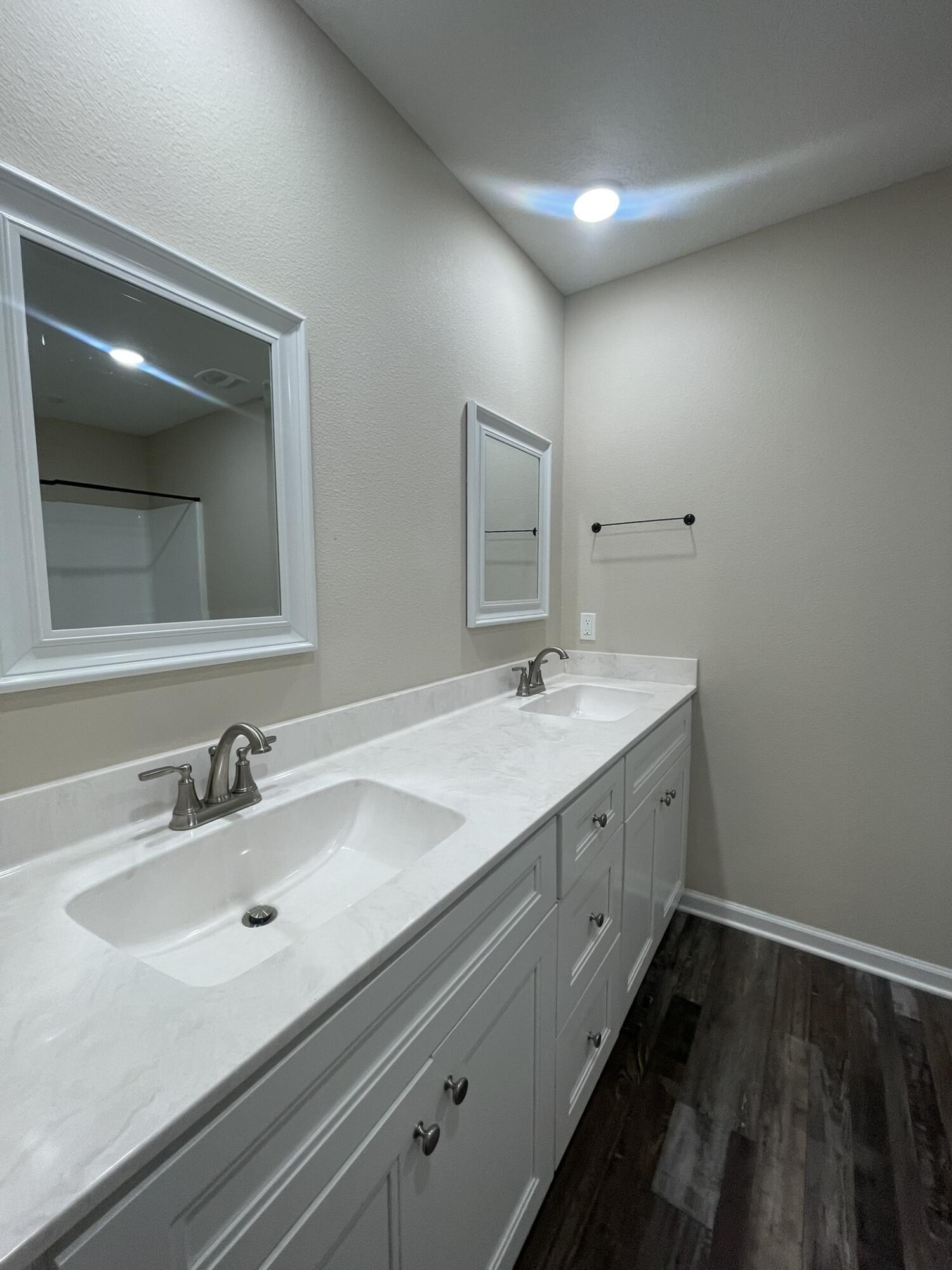 OAKDALE MIN/FARMS - Residential Lease
