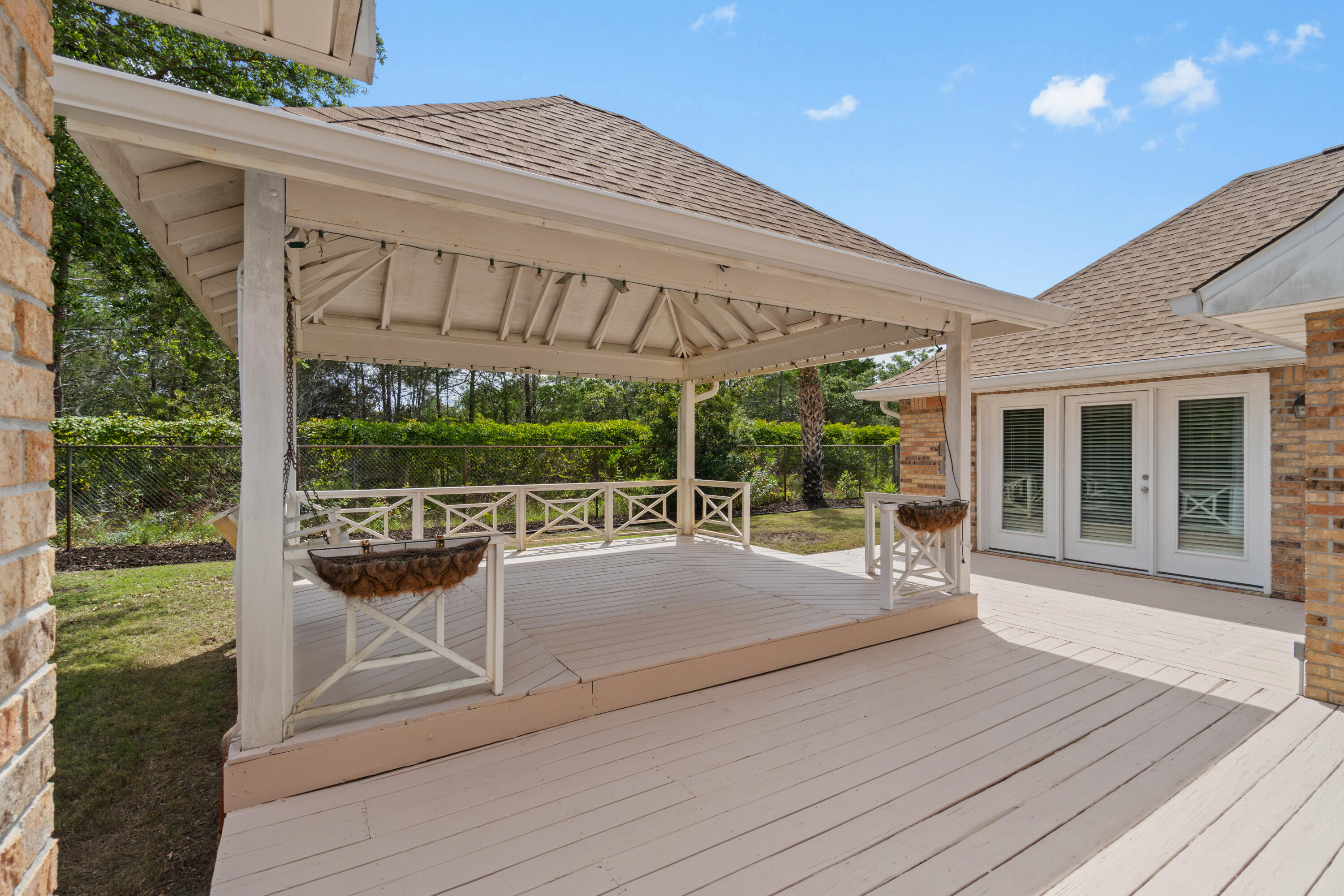 INDIAN TRAIL ESTATES - Residential