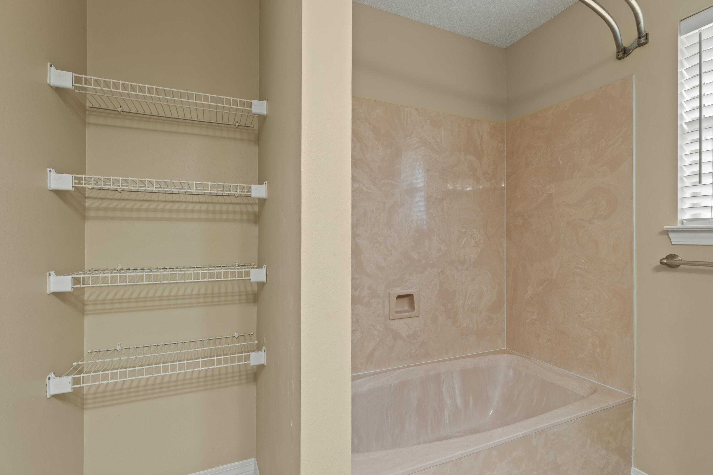 INDIAN TRAIL ESTATES - Residential