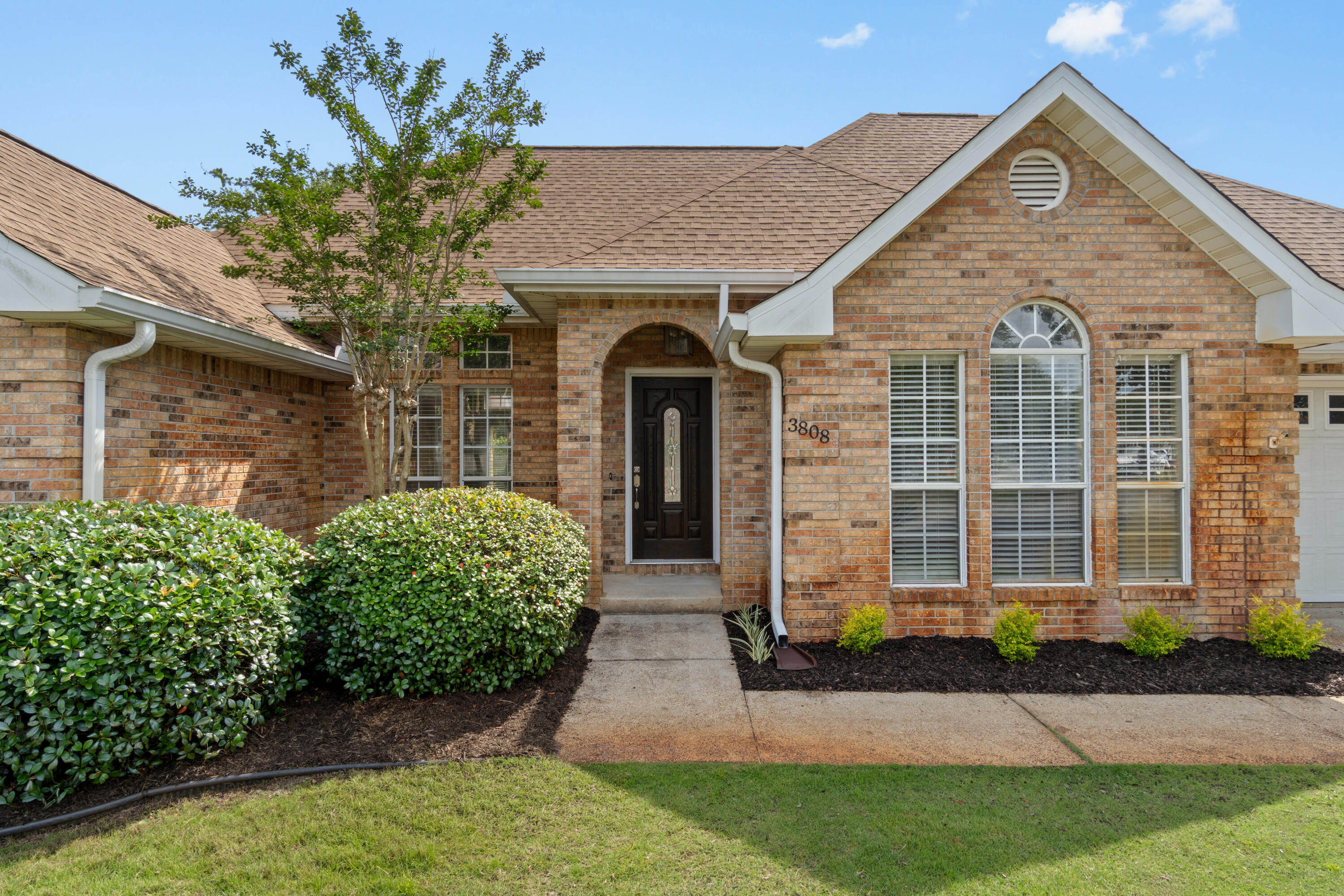 INDIAN TRAIL ESTATES - Residential