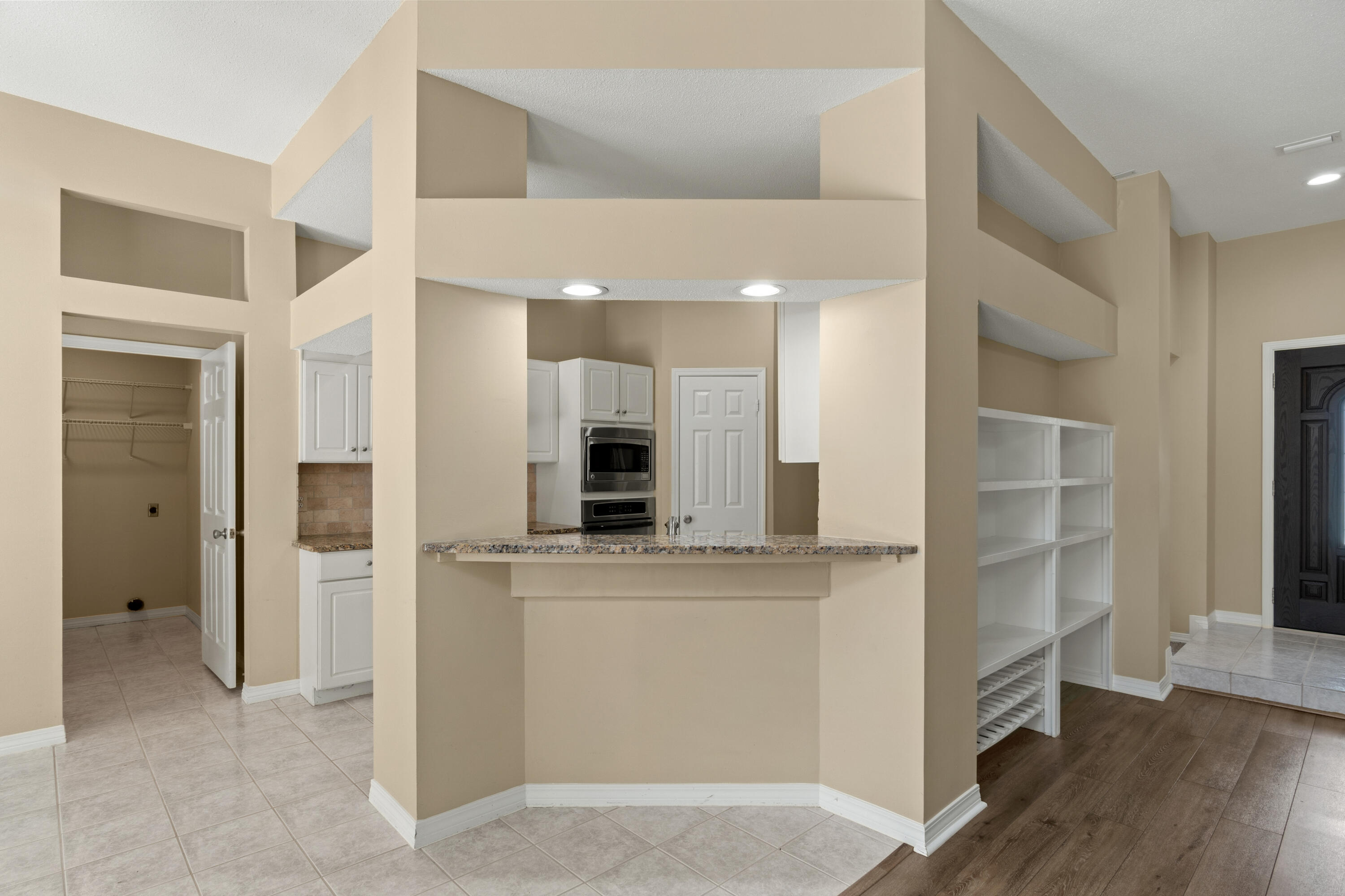 INDIAN TRAIL ESTATES - Residential