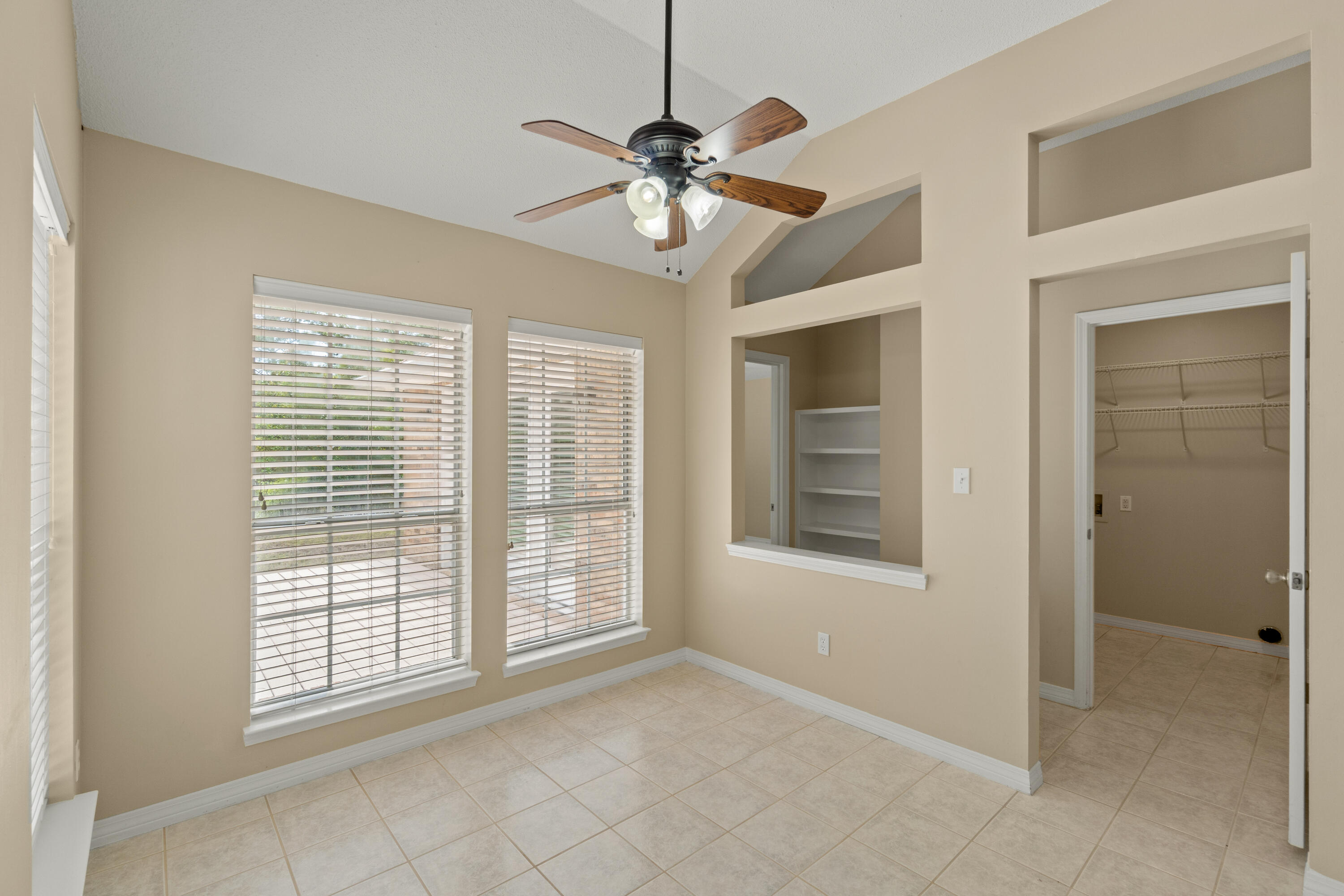 INDIAN TRAIL ESTATES - Residential
