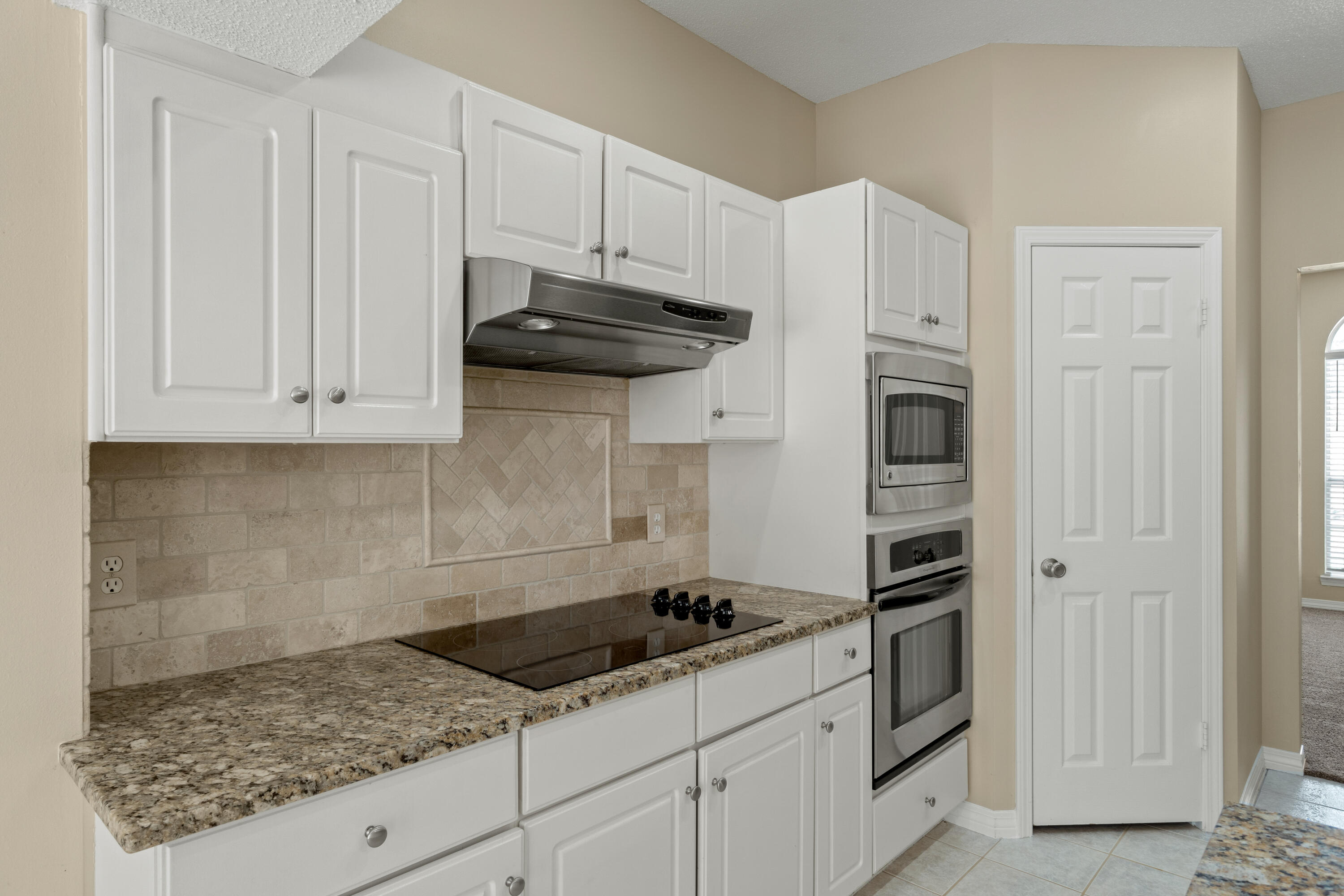 INDIAN TRAIL ESTATES - Residential