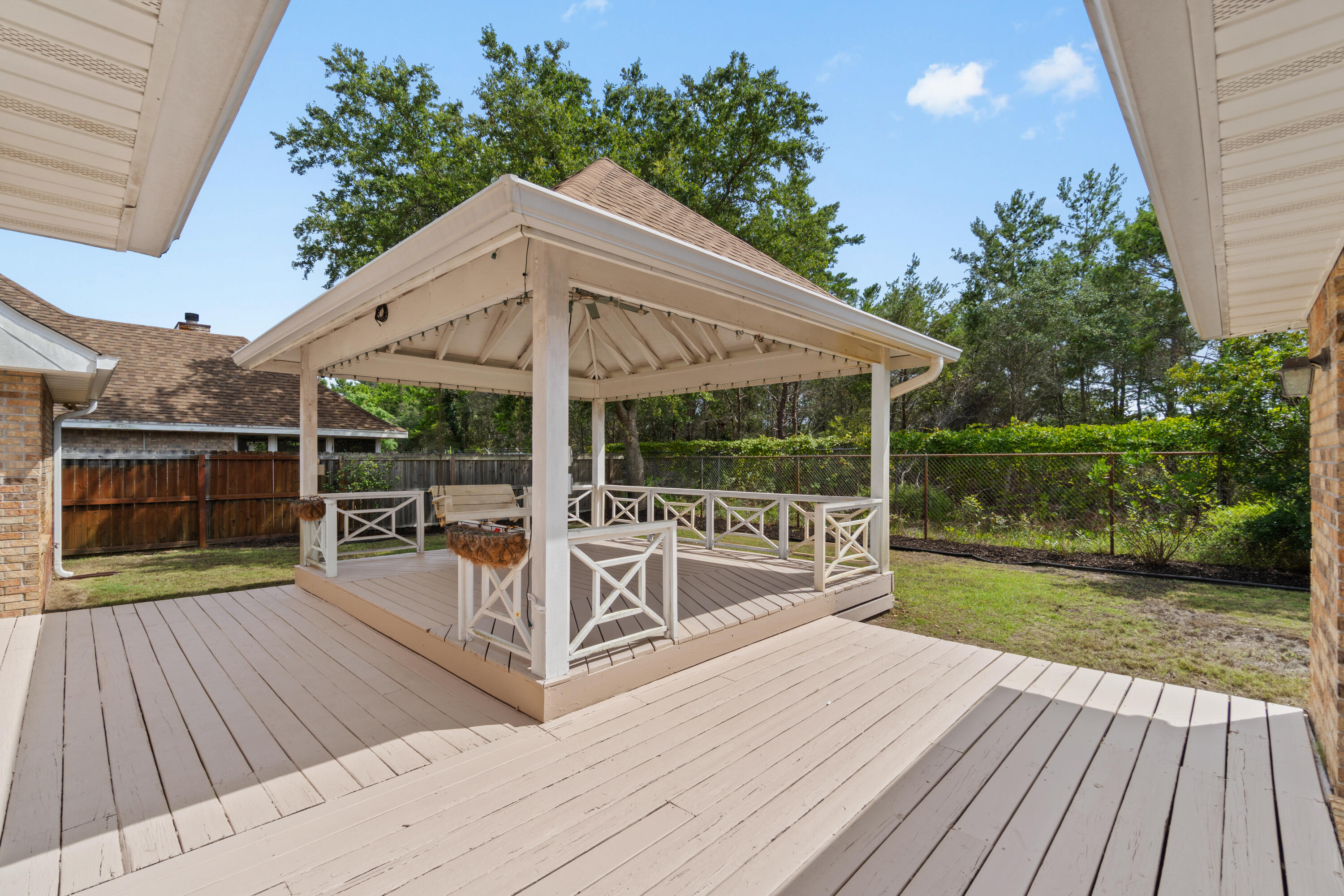 INDIAN TRAIL ESTATES - Residential