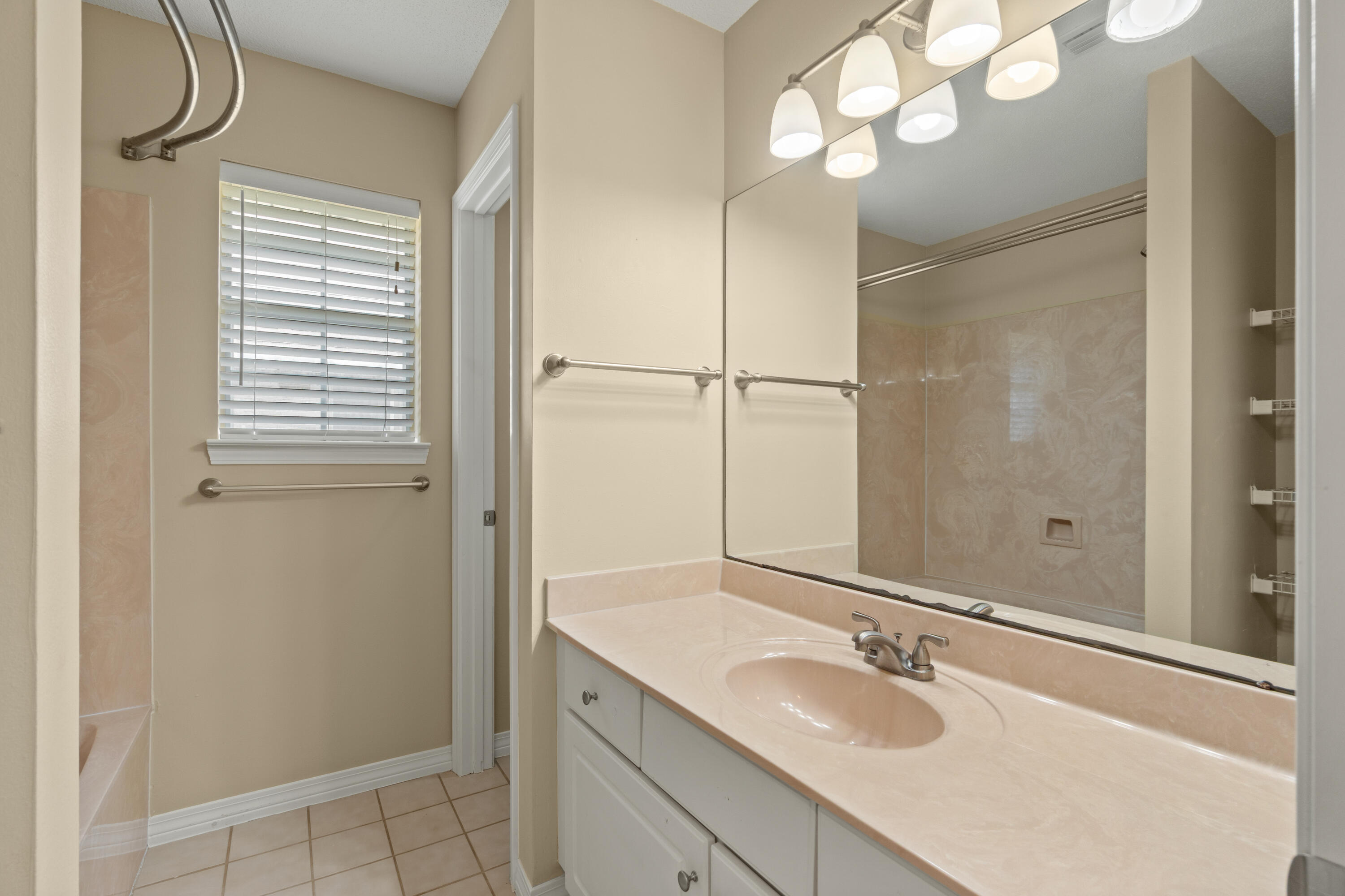 INDIAN TRAIL ESTATES - Residential